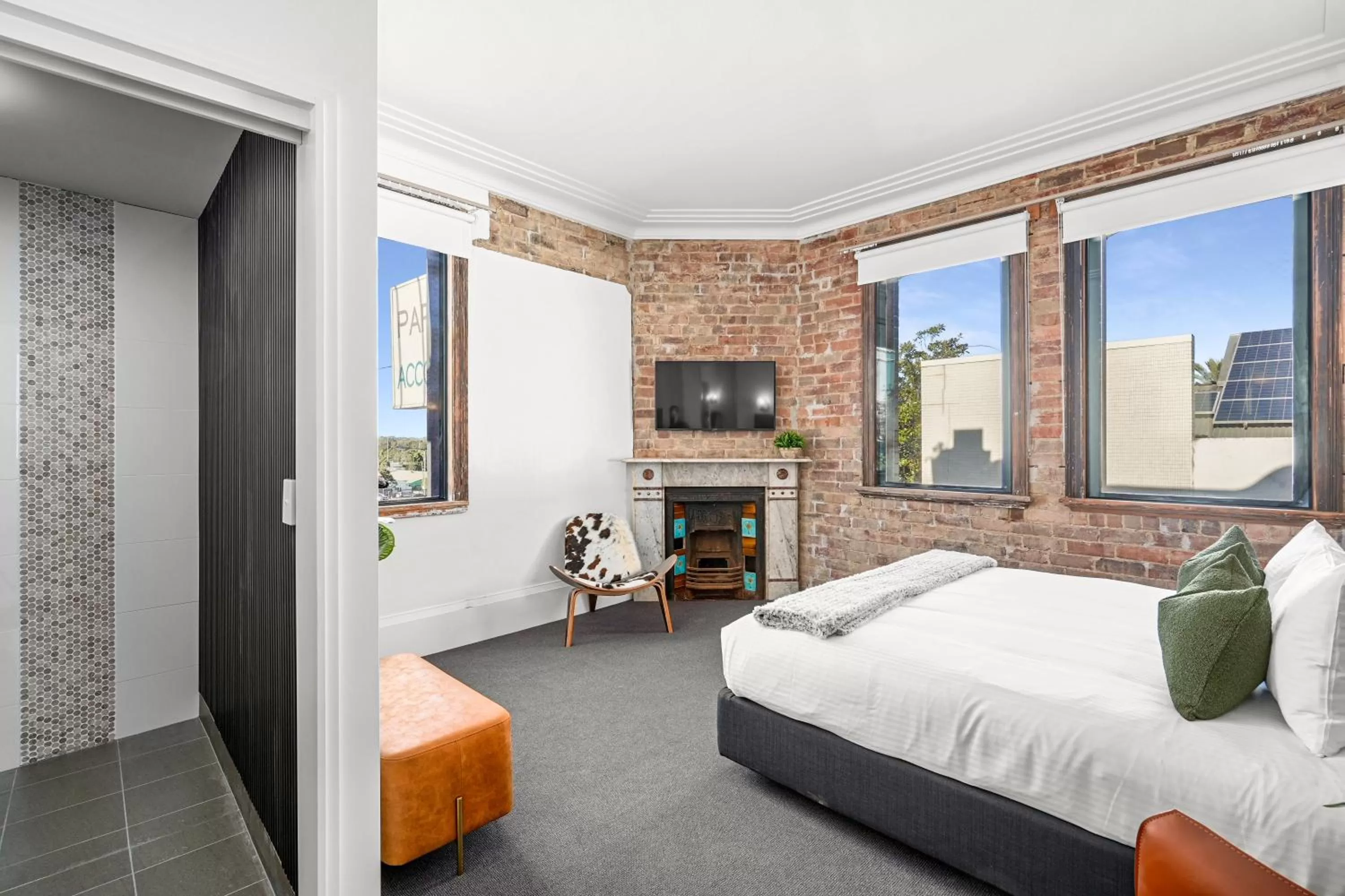 Bed in Grand Hotel and Studios