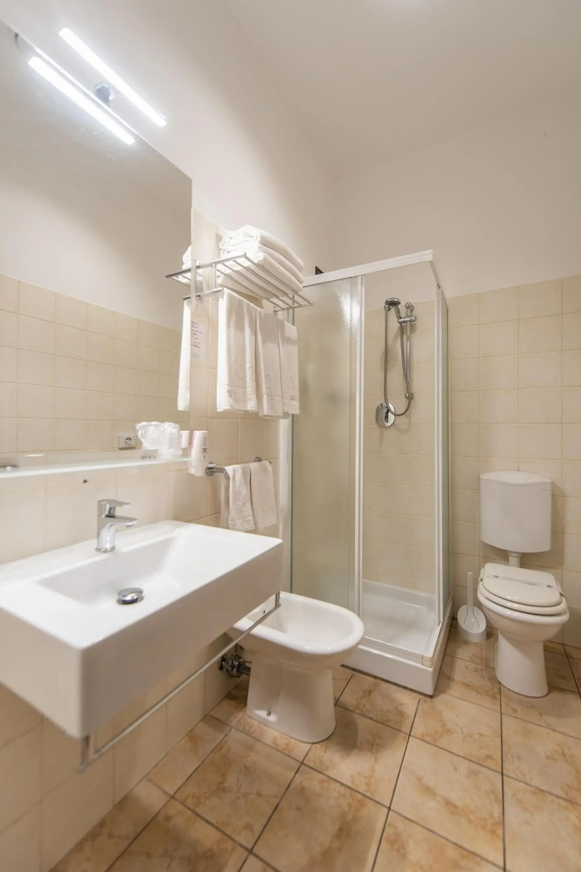 Twin Room - single occupancy in Best Quality Hotel Dock Milano Twin Room - single occupancy in Best Quality Hotel Dock Milano