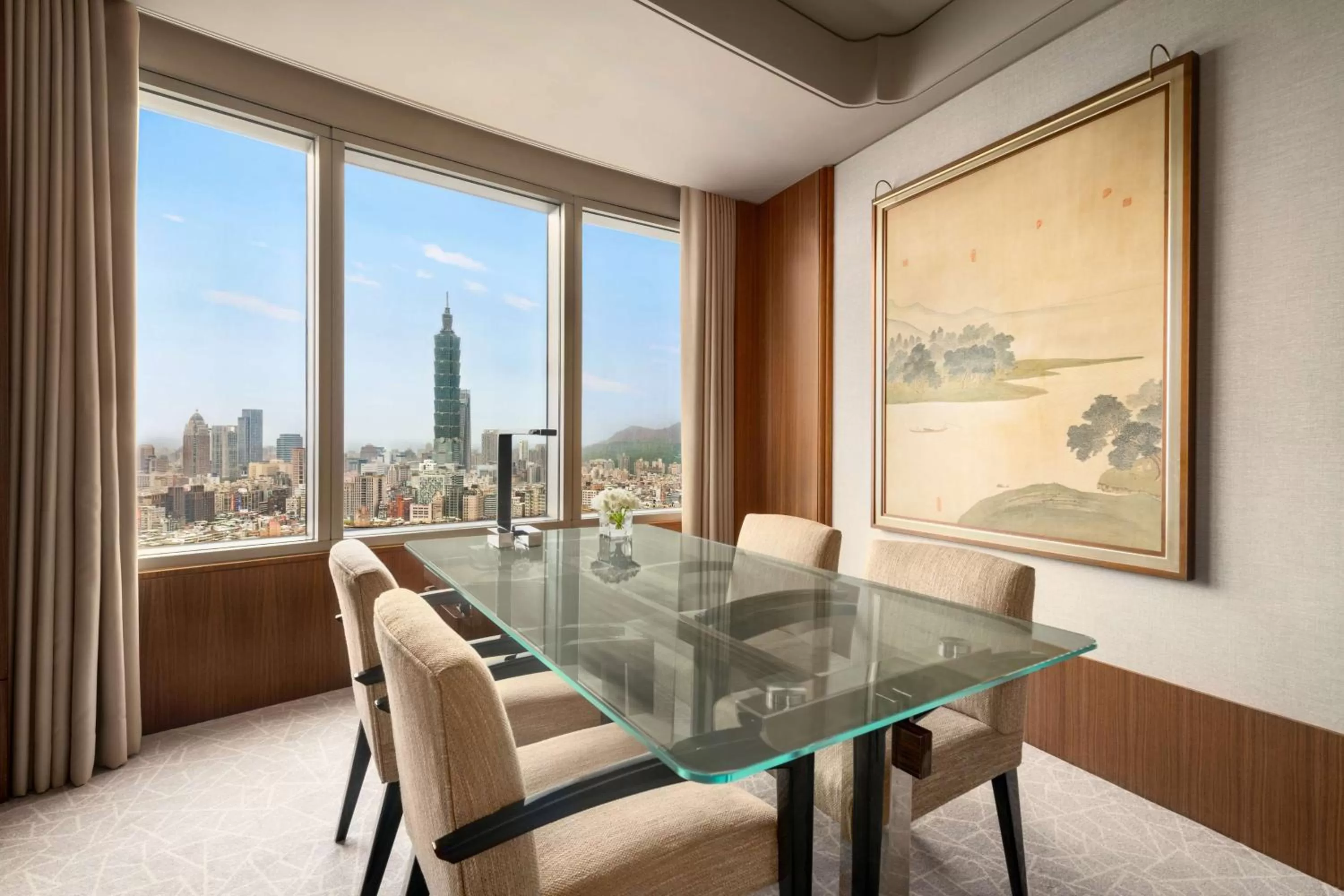 Photo of the whole room in Shangri-La Far Eastern, Taipei