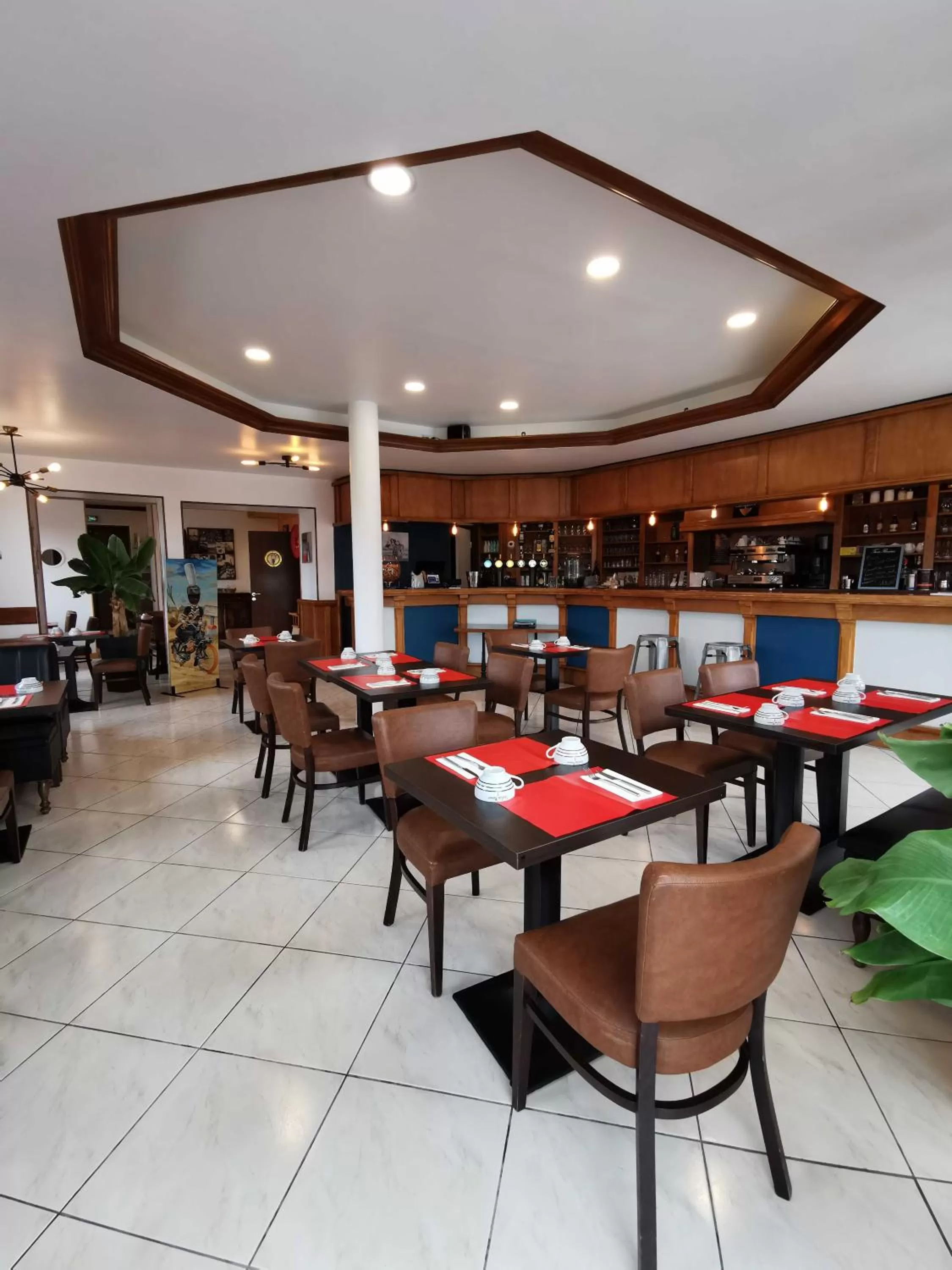 Dining area in TREAS GLAZ