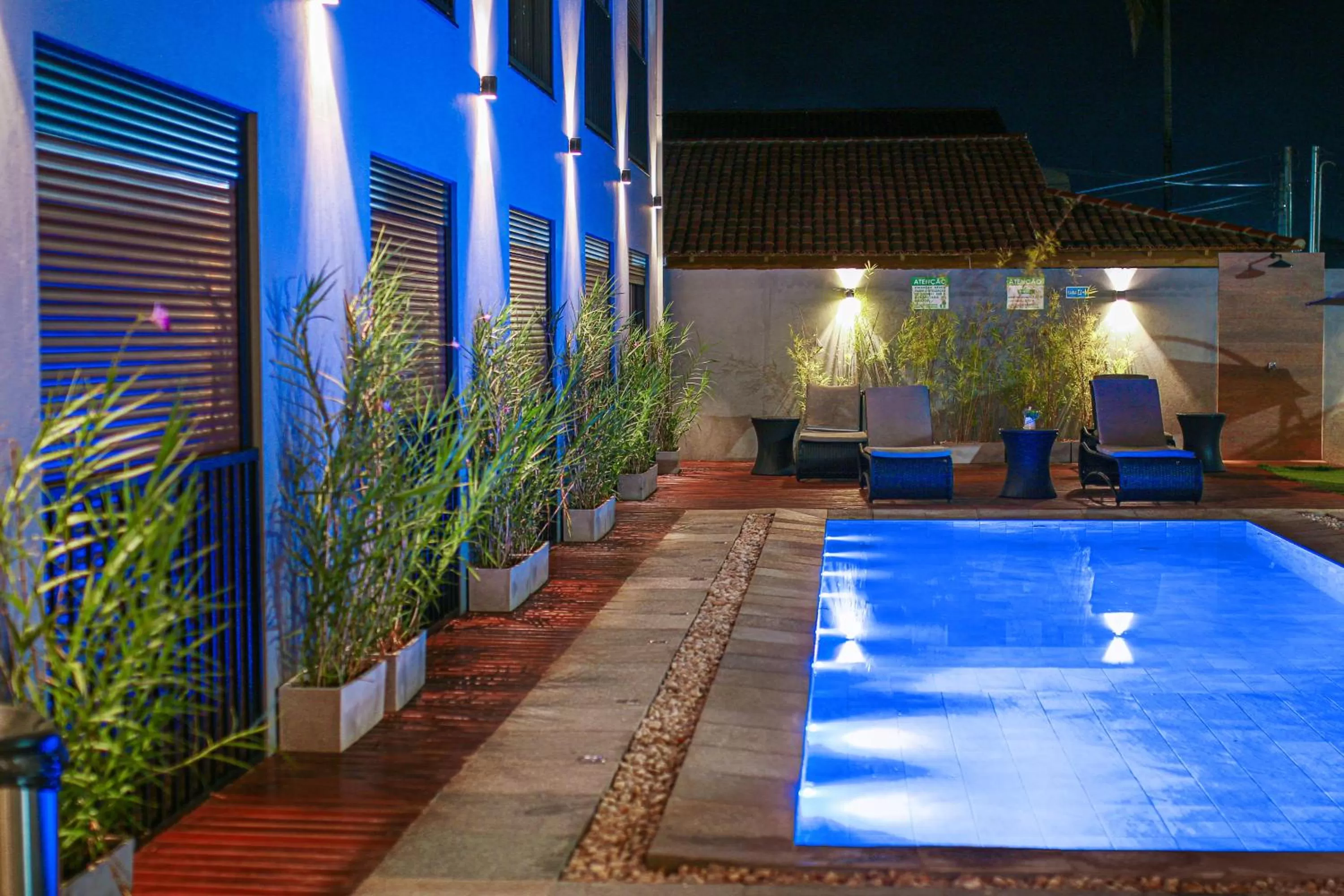 Swimming pool in Pousada Flores do Carmo