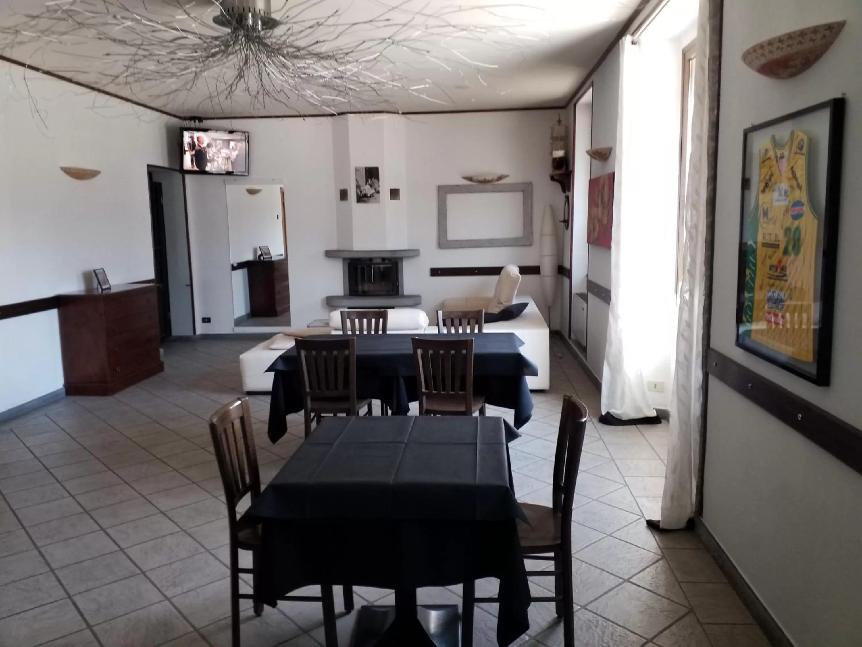 Dining Area in B&B Universo Pattarone