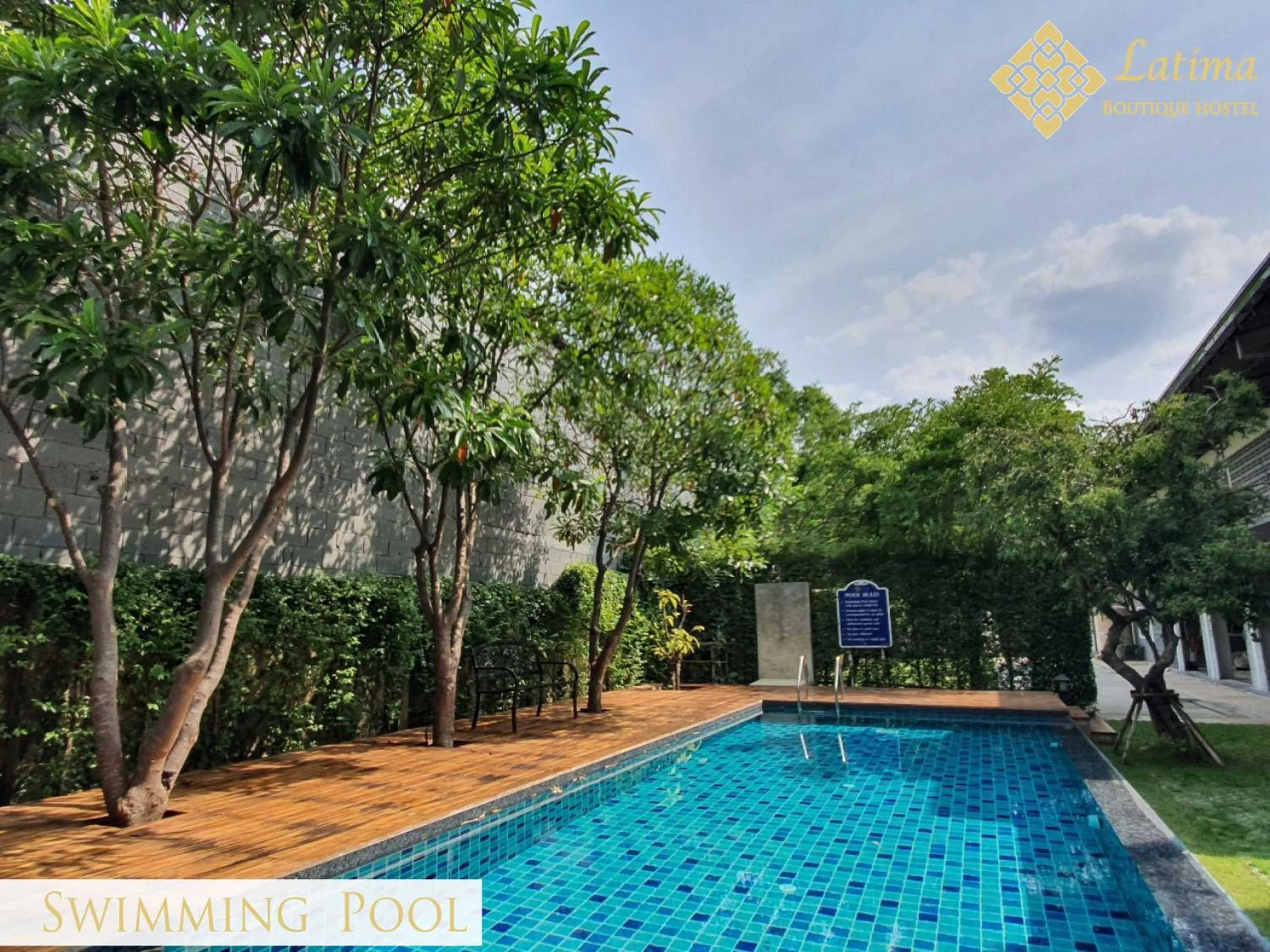 Swimming pool in Latima Boutique Hostel