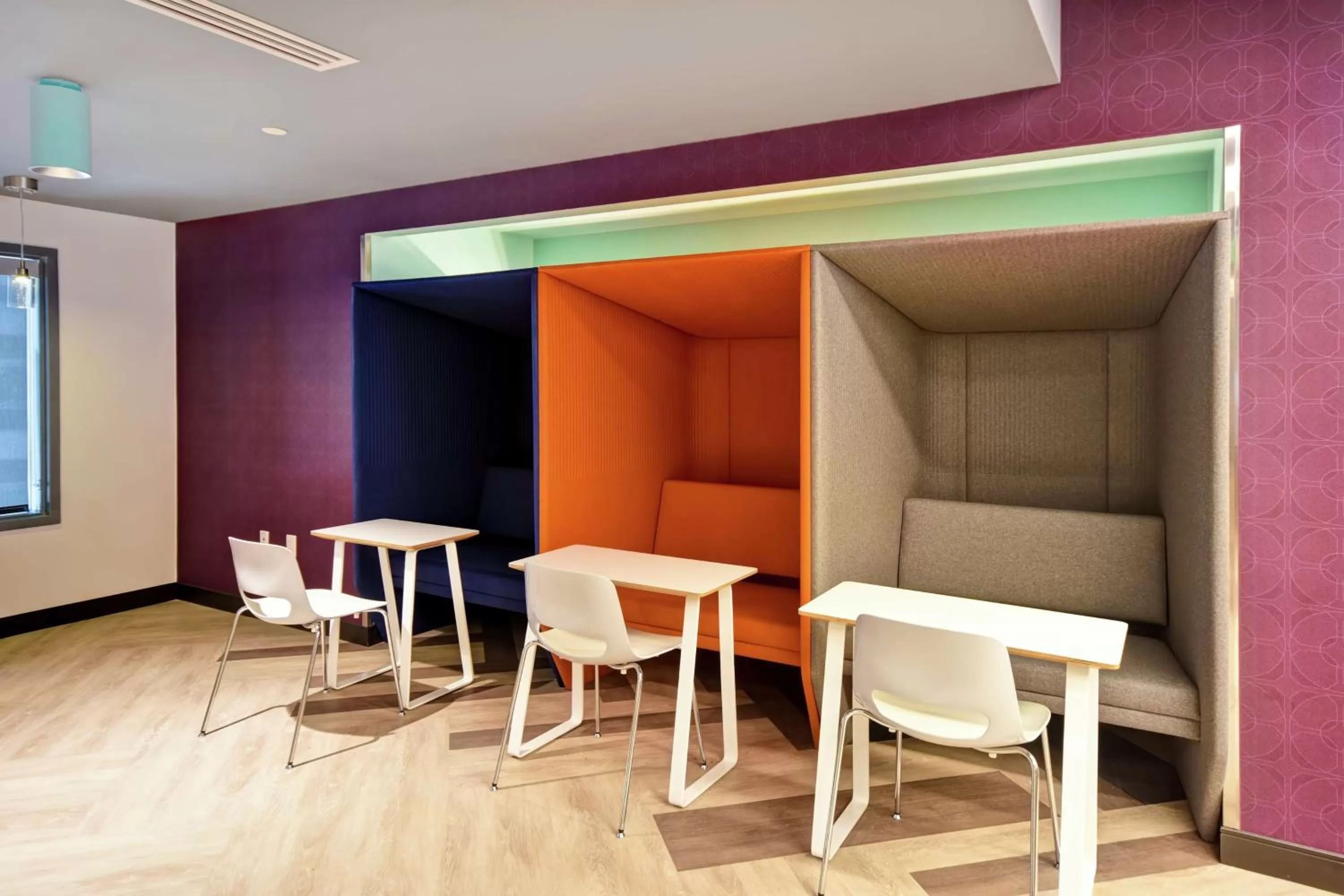 Lobby or reception in Tru By Hilton Deadwood