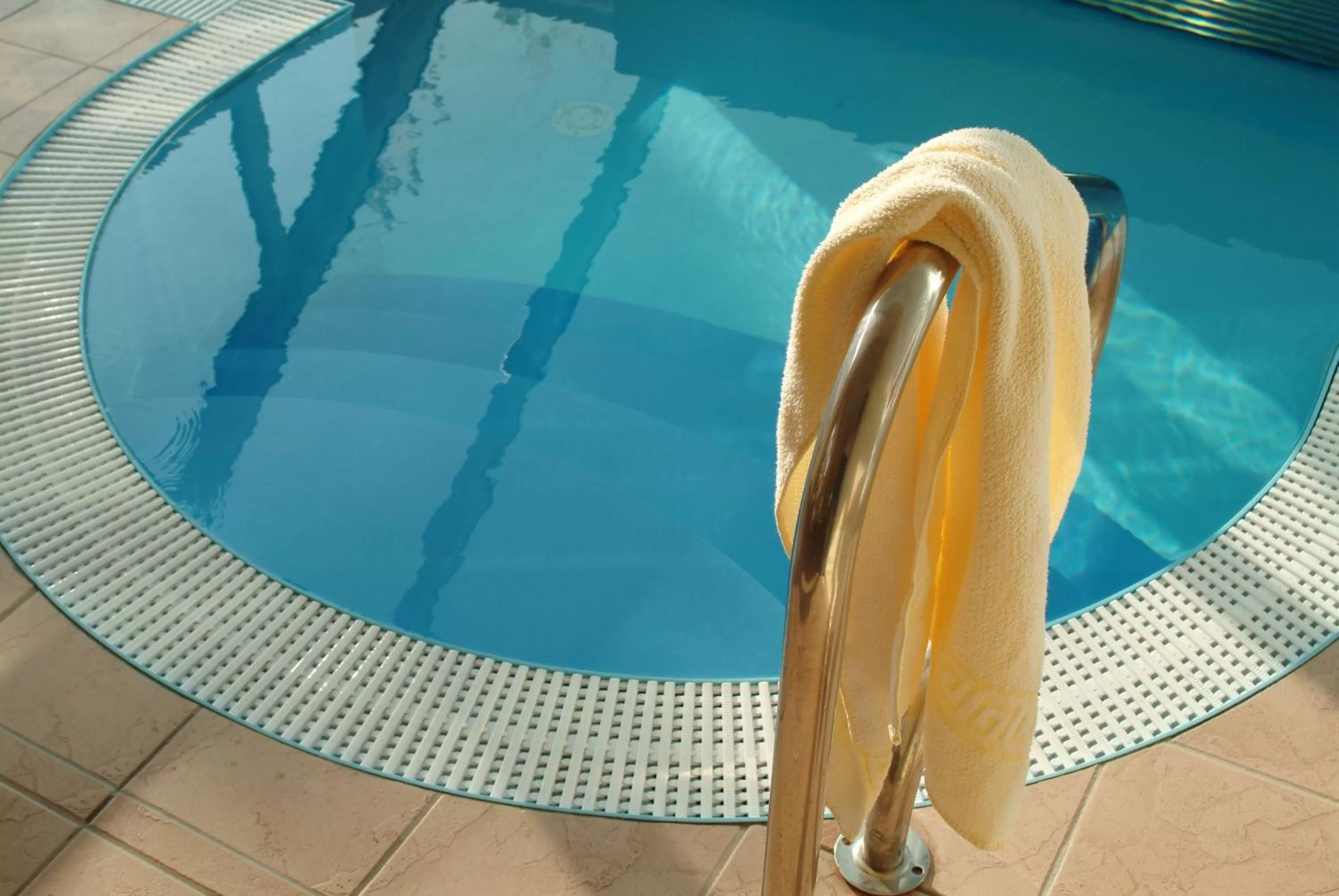 Swimming pool in Apart & Suiten Hotel WEIDEN