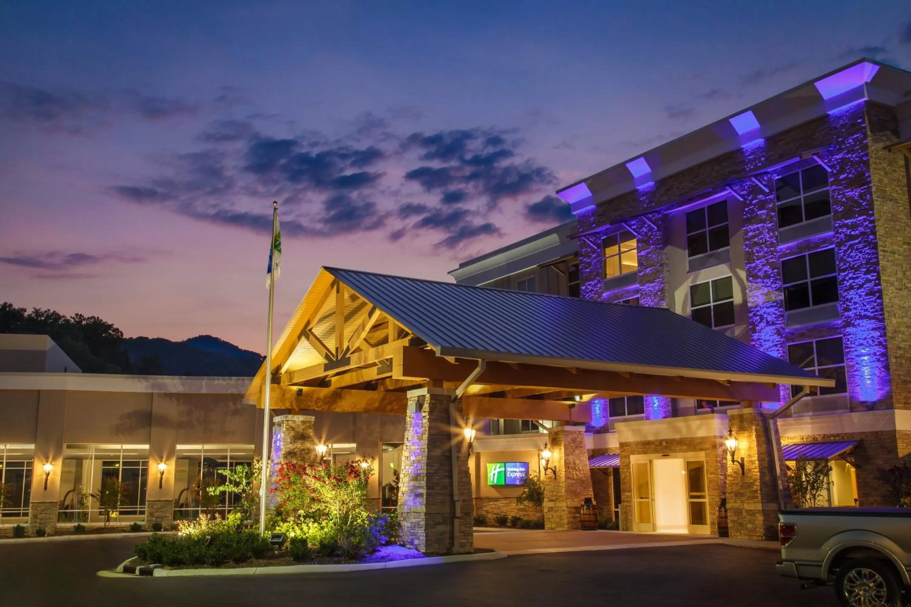 Property building in Holiday Inn Express Gatlinburg Downtown by IHG