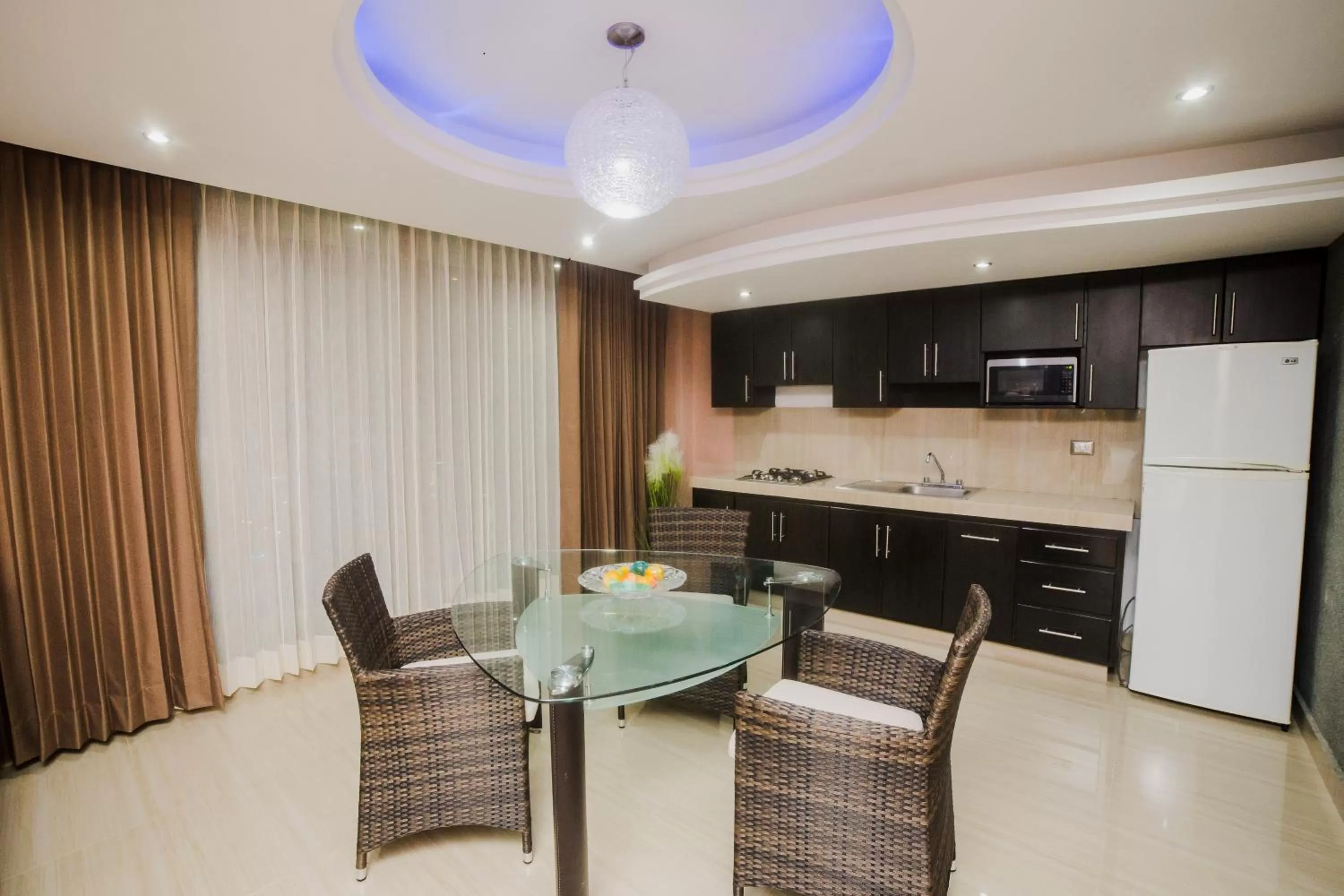 Hotel & Suites Country Valladolid