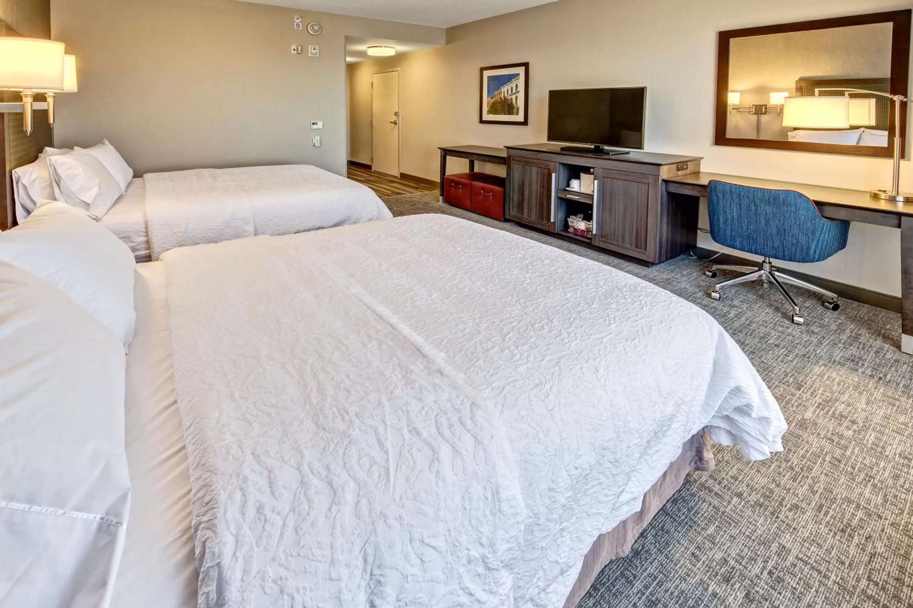 Bedroom, Bed in Hampton Inn & Suites Franklin Berry Farms, Tn