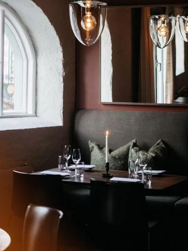 Restaurant/places to eat in Hotel Brosundet