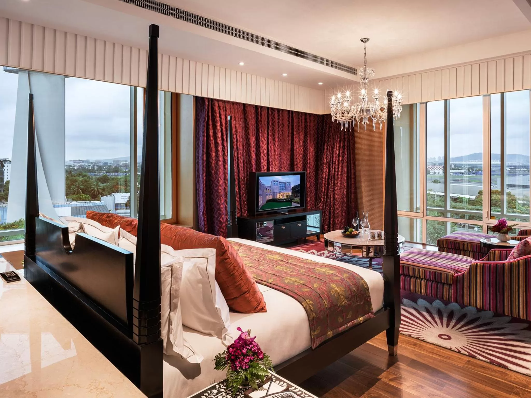 View (from property/room), Bed in Taj Santacruz