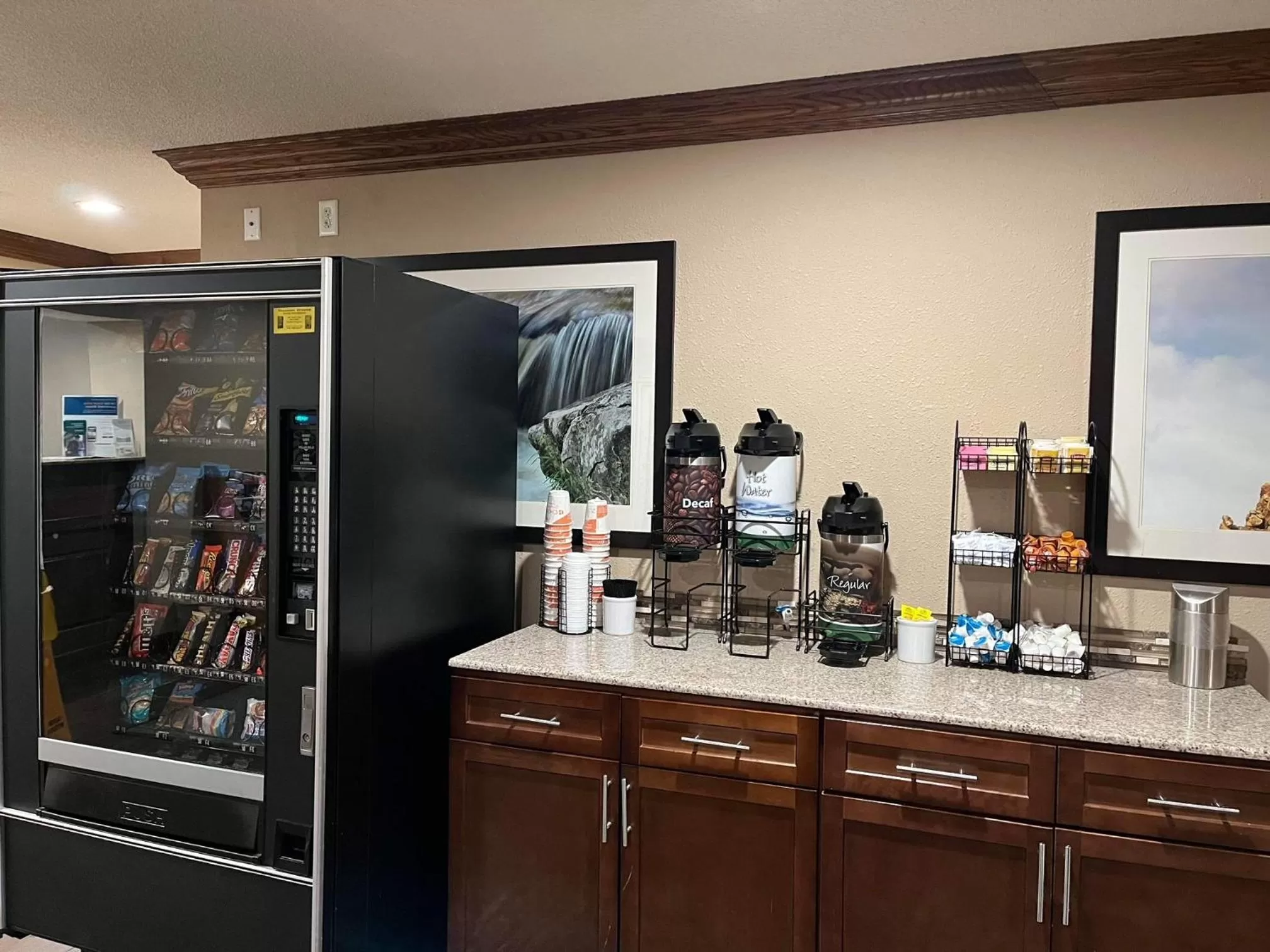 Coffee/tea facilities in Quality Inn & Suites
