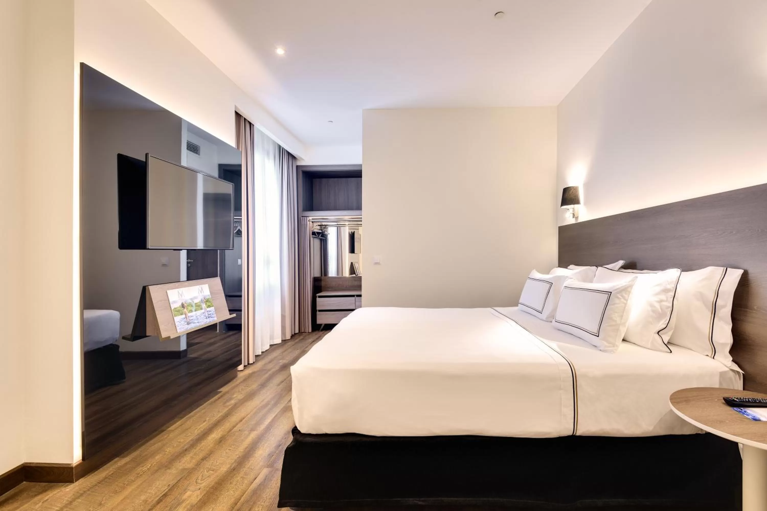 Bedroom, Bed in Melia Madrid Serrano