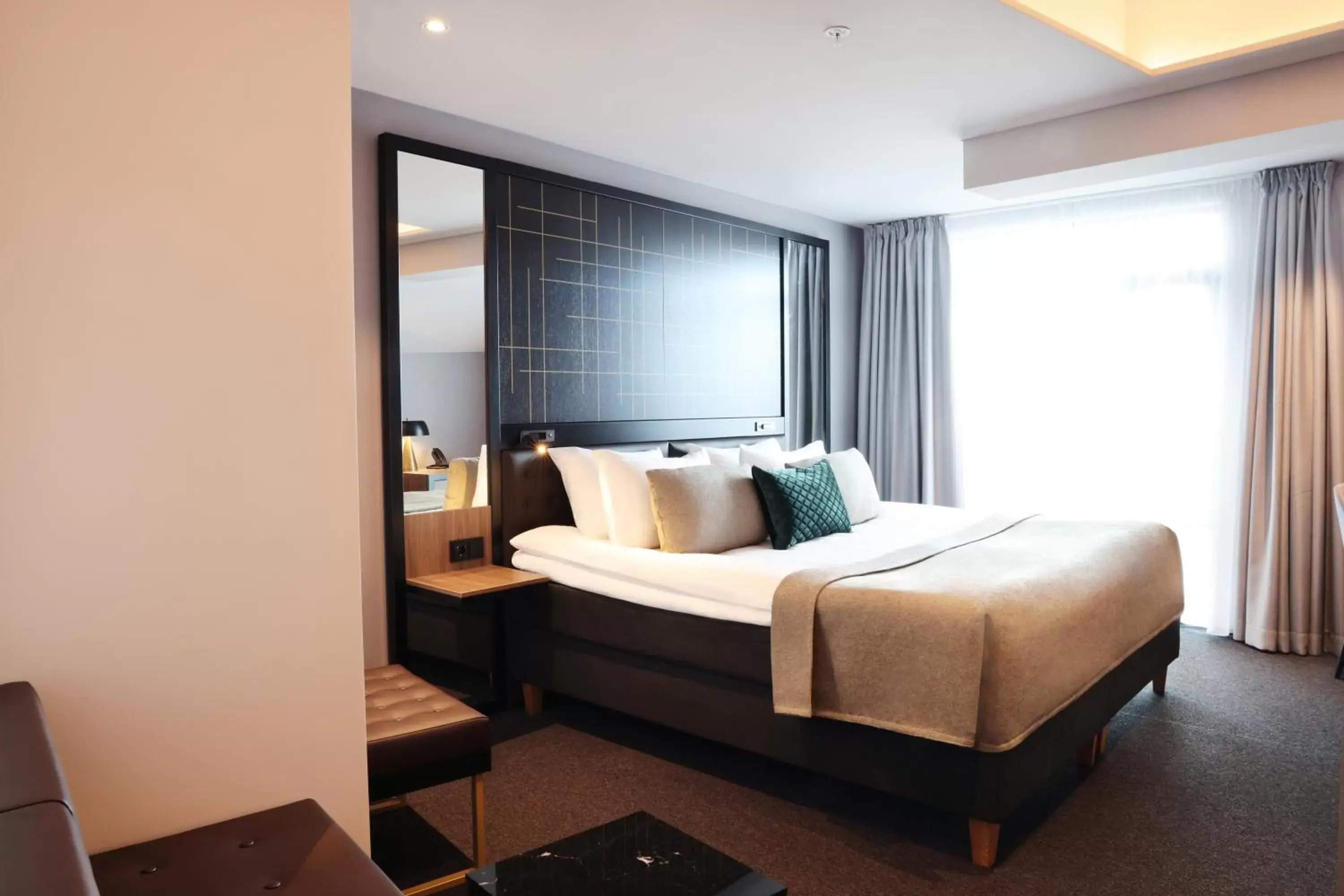 Superior Double Room in Hótel Reykjavík Saga Superior Double Room in Hótel Reykjavík Saga