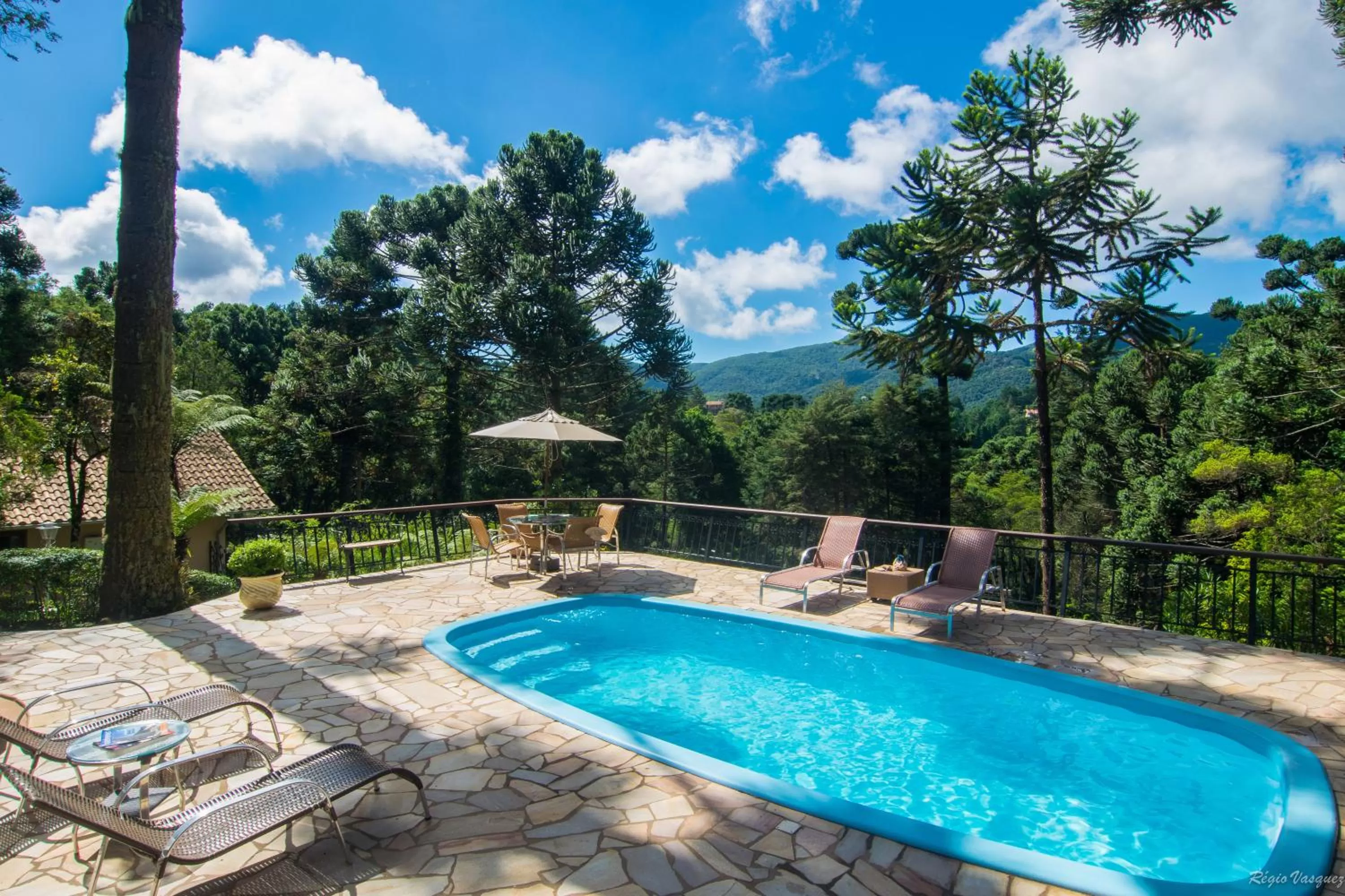 Natural landscape, Swimming Pool in Pousada Ricanto Amore Mio