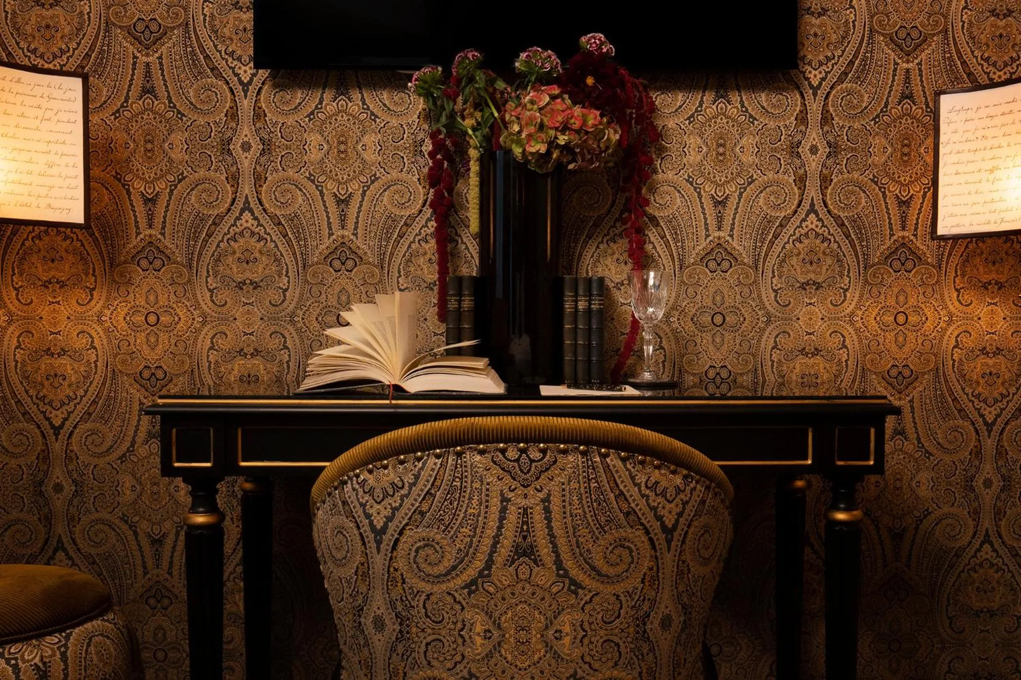 Seating area in Maison Proust, Hotel & Spa La Mer