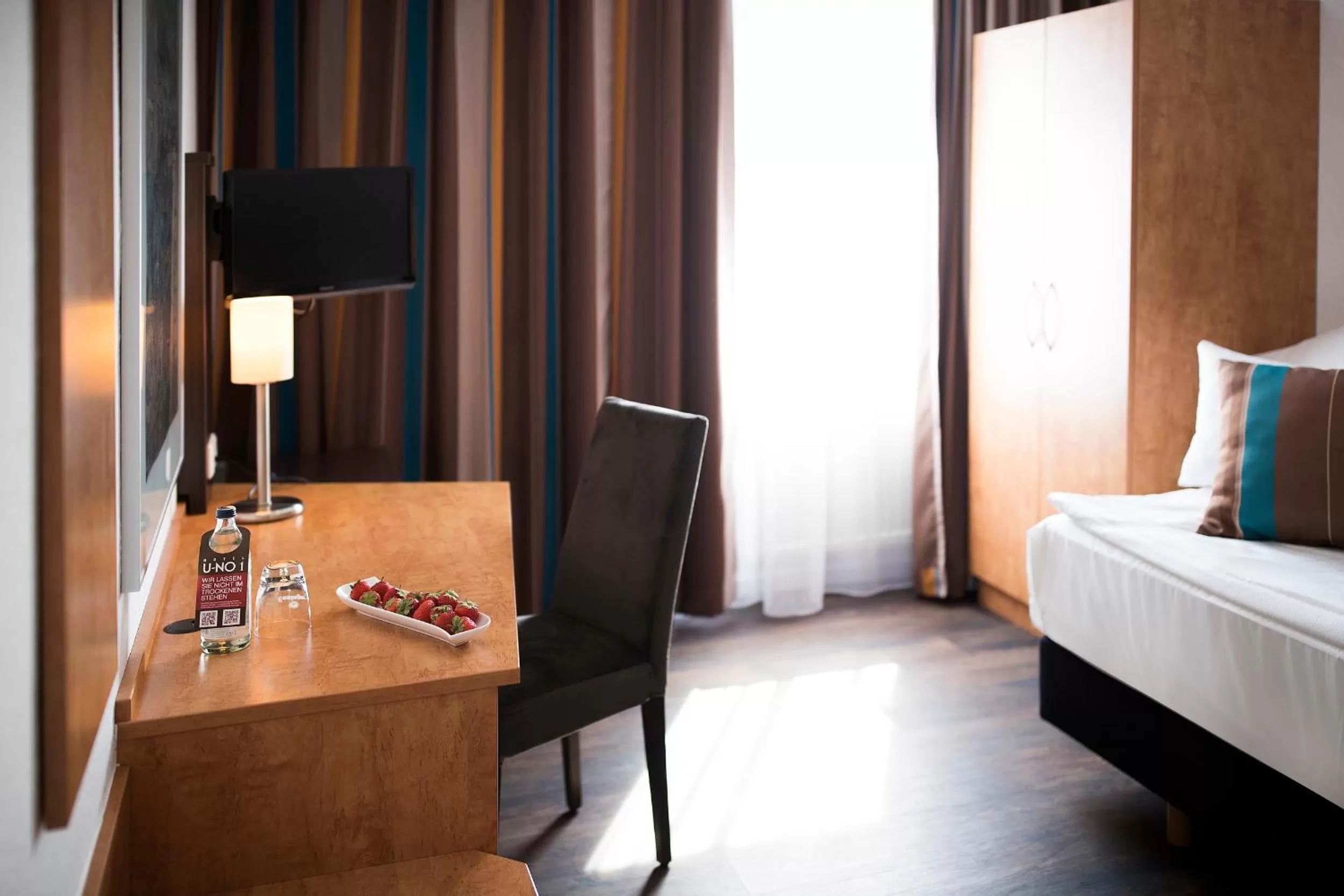 Photo of the whole room, Bed in Centro Hotel U-NO 1