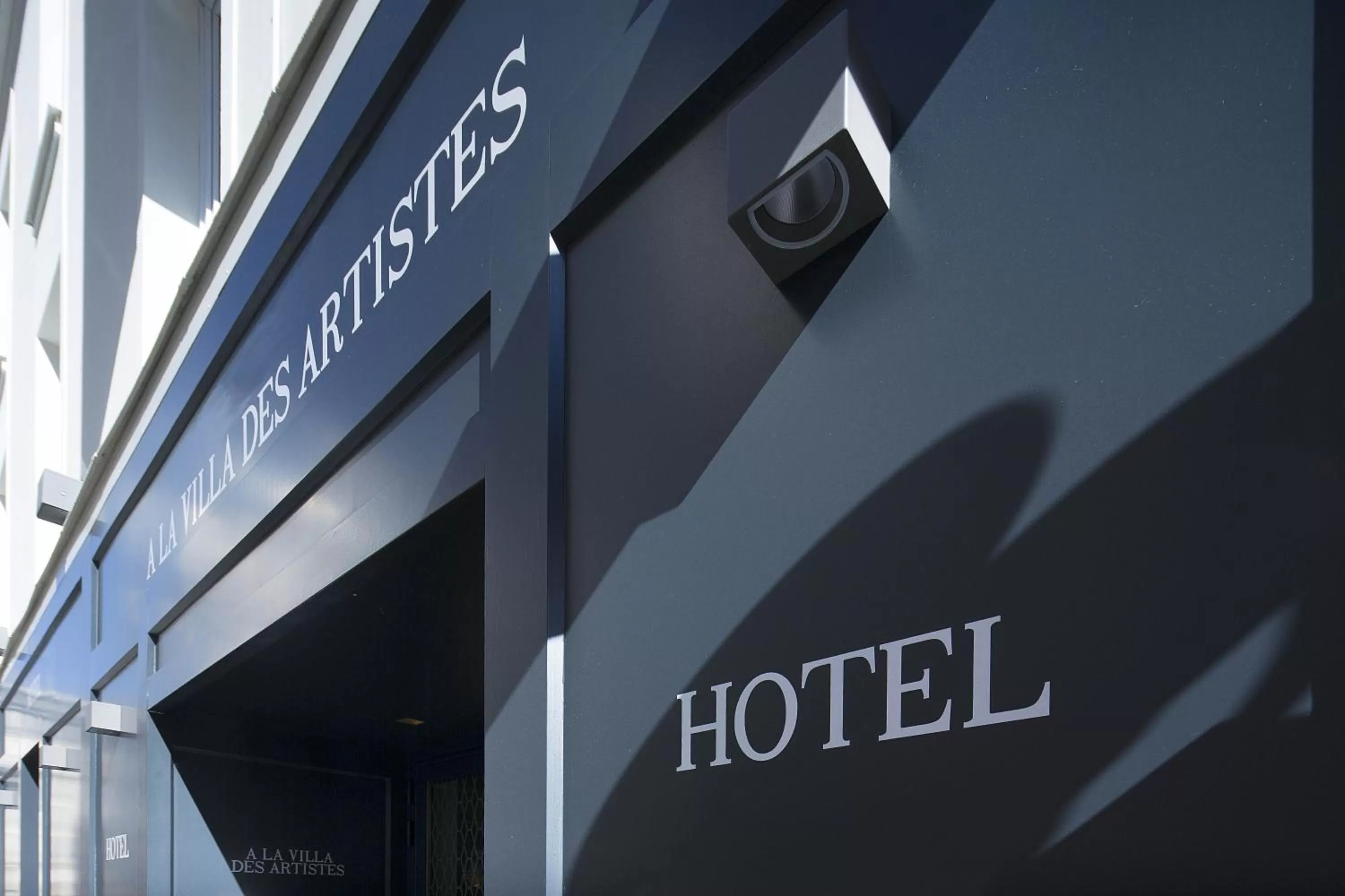 Facade/entrance in Hôtel A La Villa des Artistes