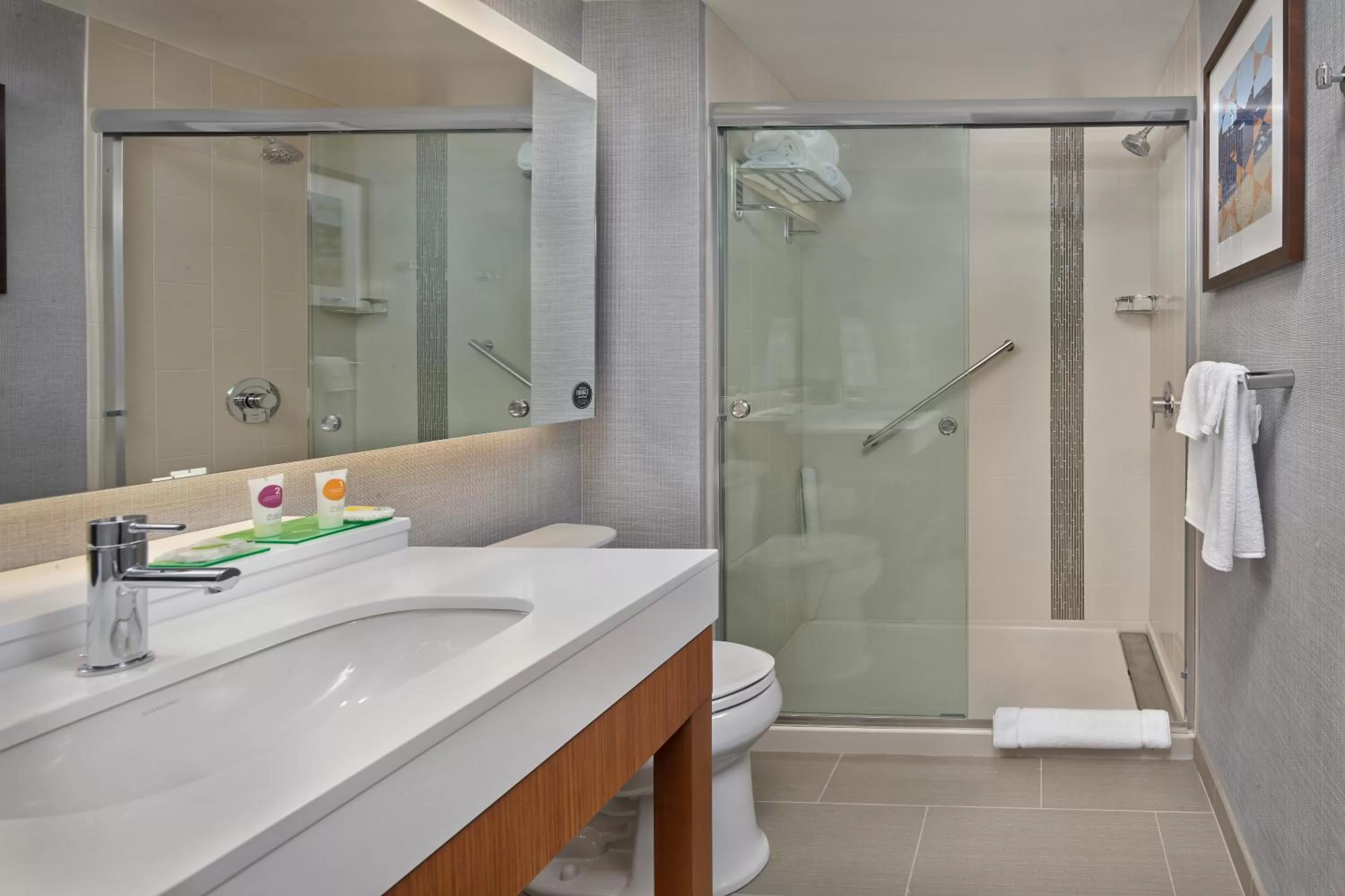 Shower in Hyatt Place Warwick/Providence Airport