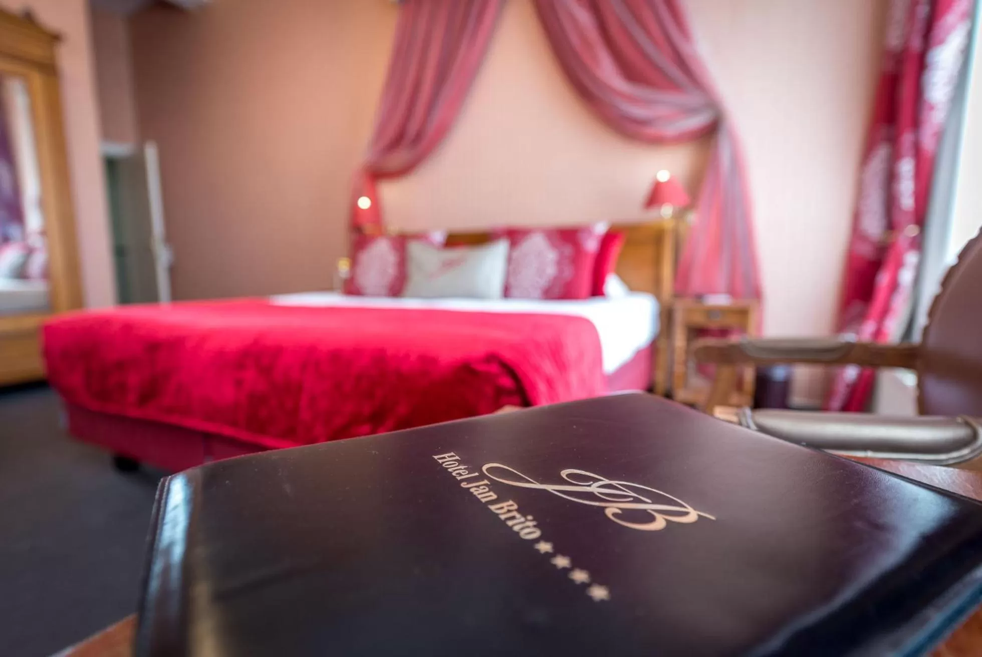 Bedroom, Bed in Hotel Jan Brito