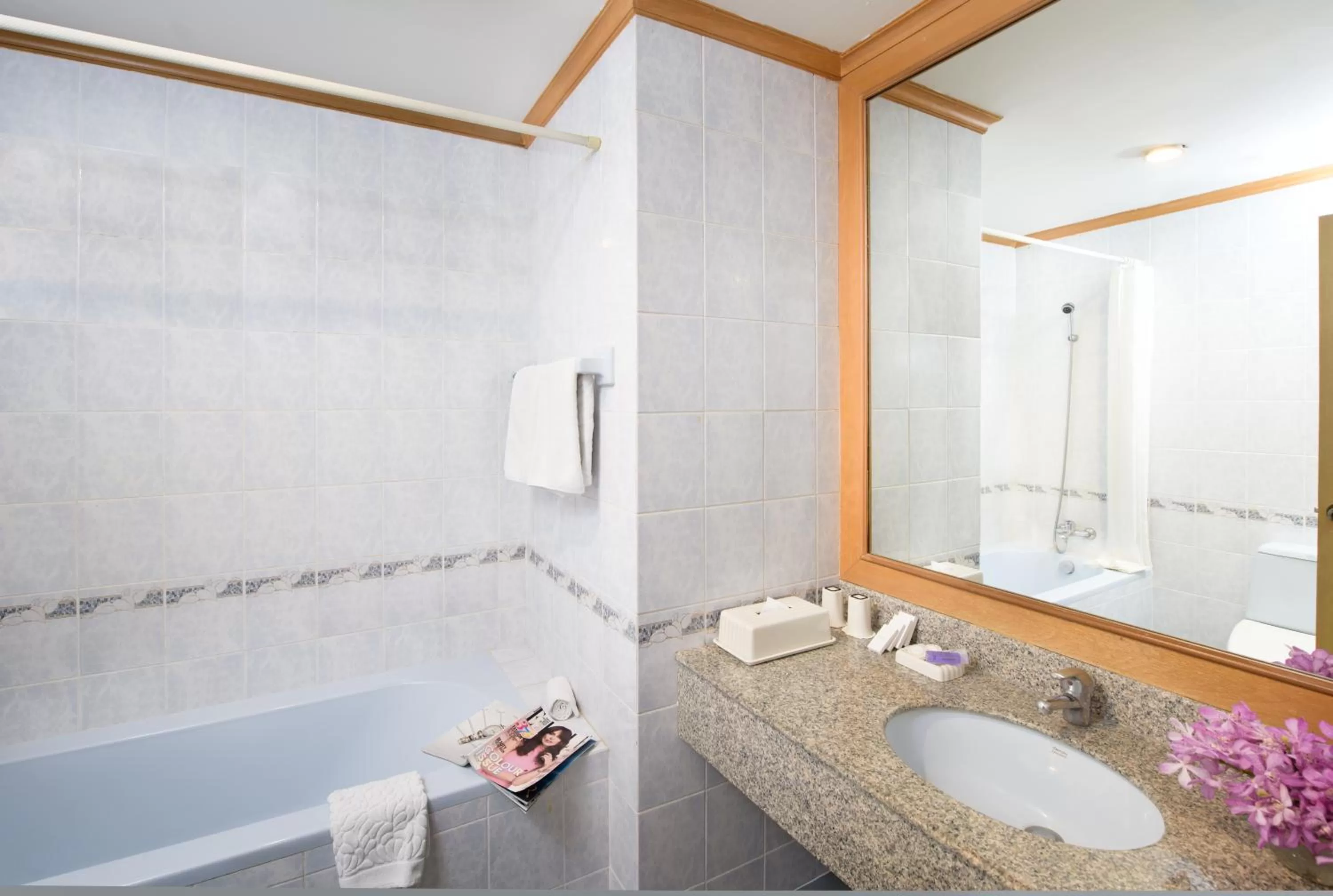 Shower in Riverine Place Hotel and Residence