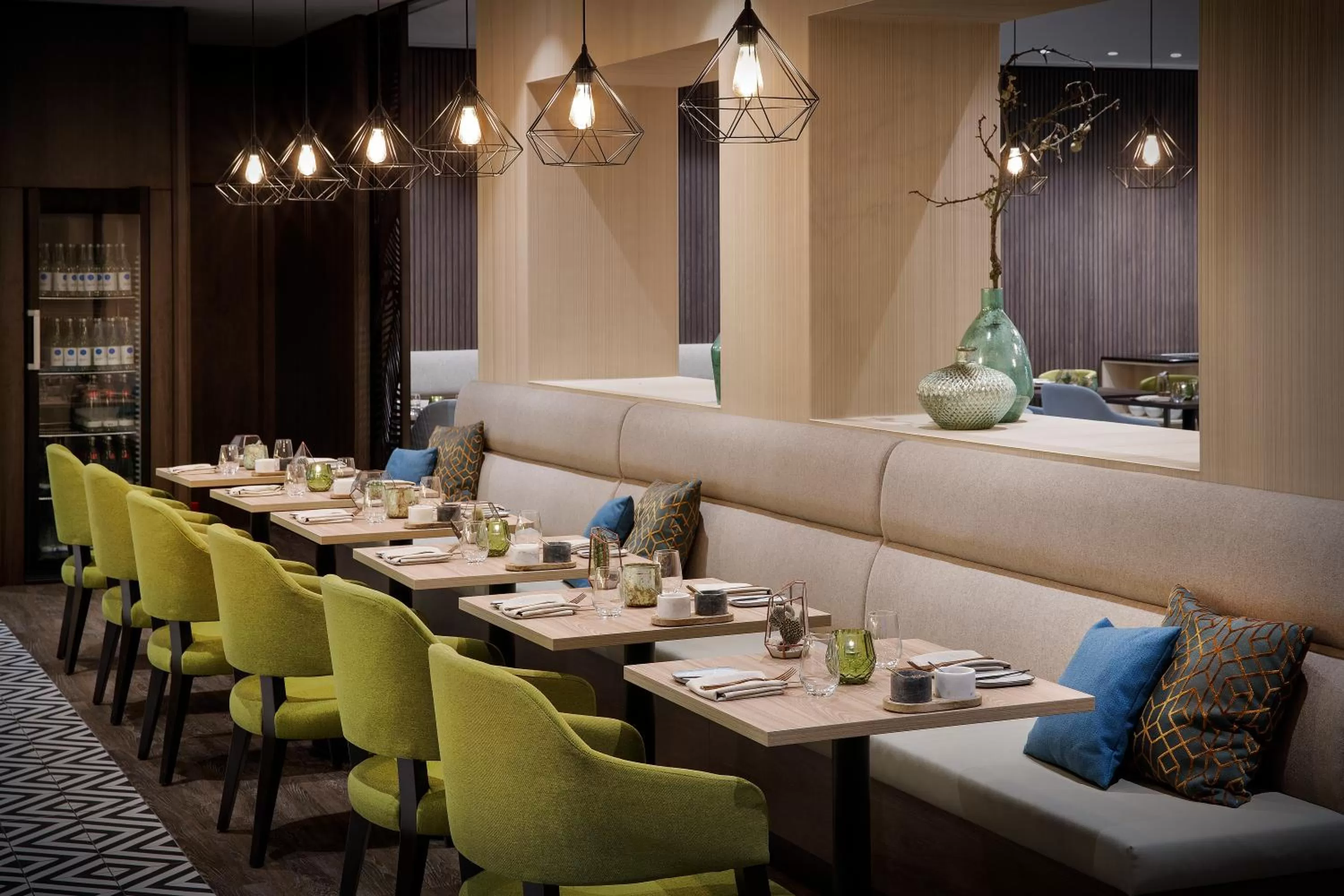 Restaurant/places to eat in Crowne Plaza Berlin City Centre Ku'damm by IHG