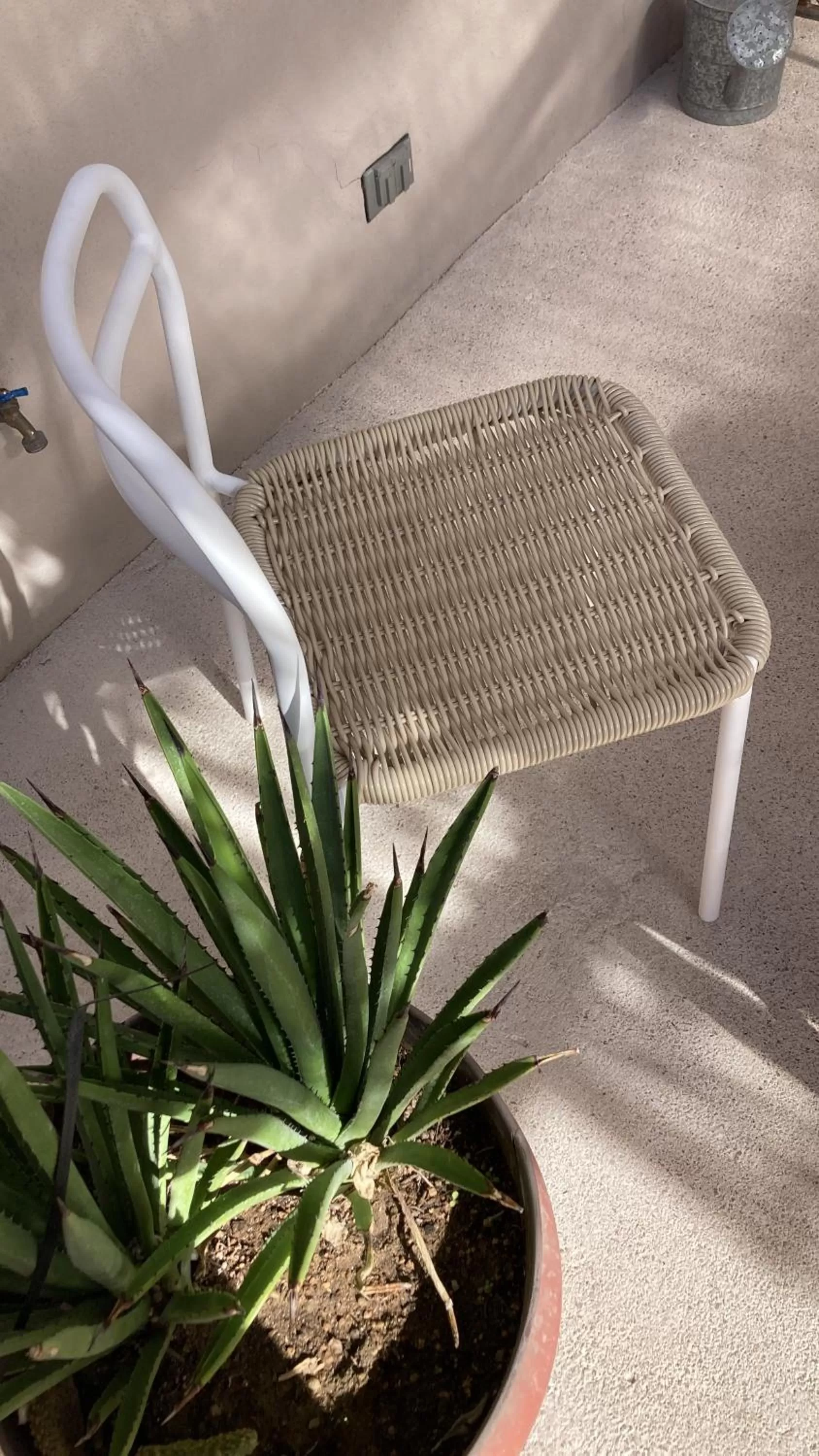 The Mantarraya Outpost