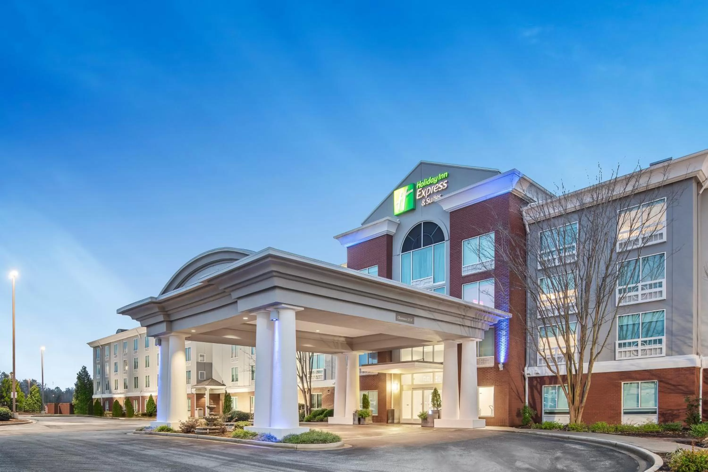 Property building in Holiday Inn Express & Suites Greenville-I-85 & Woodruff Rd by IHG