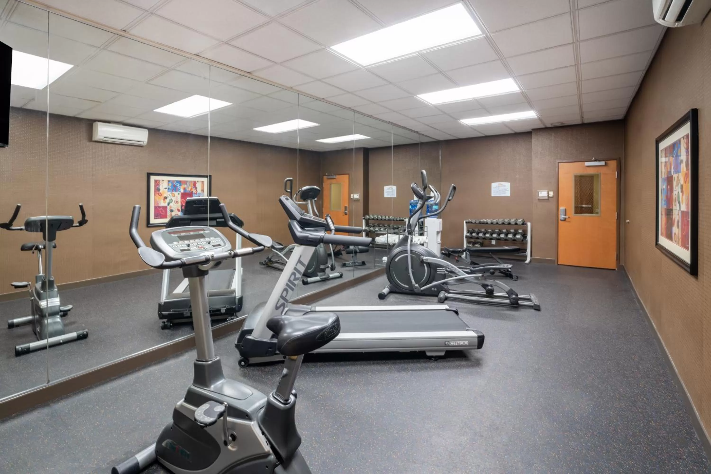 Fitness centre/facilities in Baymont by Wyndham Savannah South