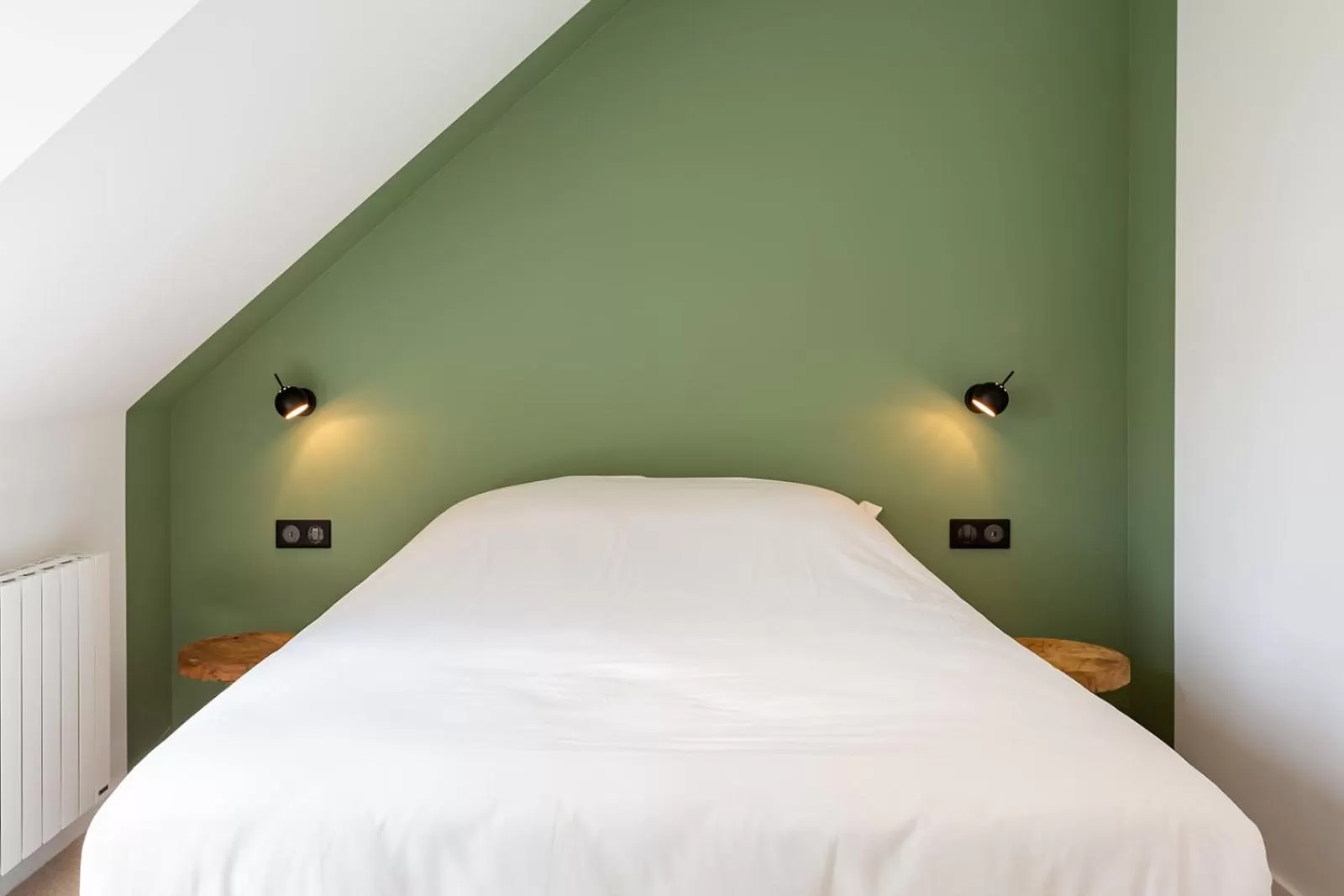 Bed in HARAS DE BARRY