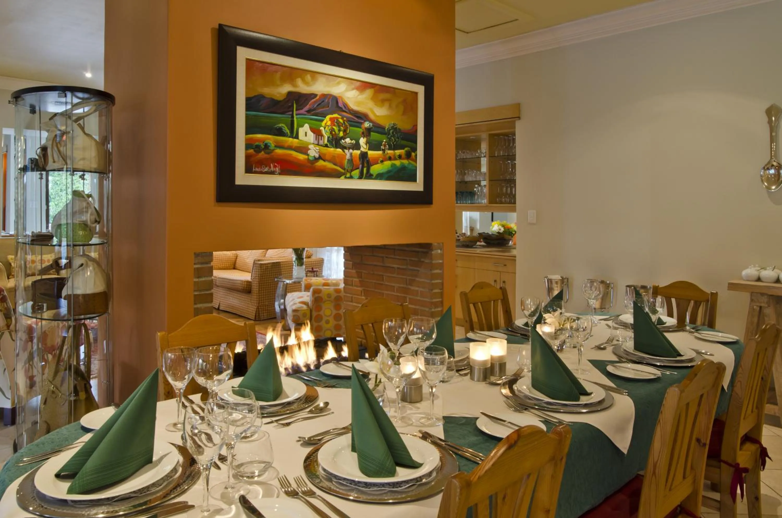 Restaurant/places to eat in Schneiders Boutique Hotel
