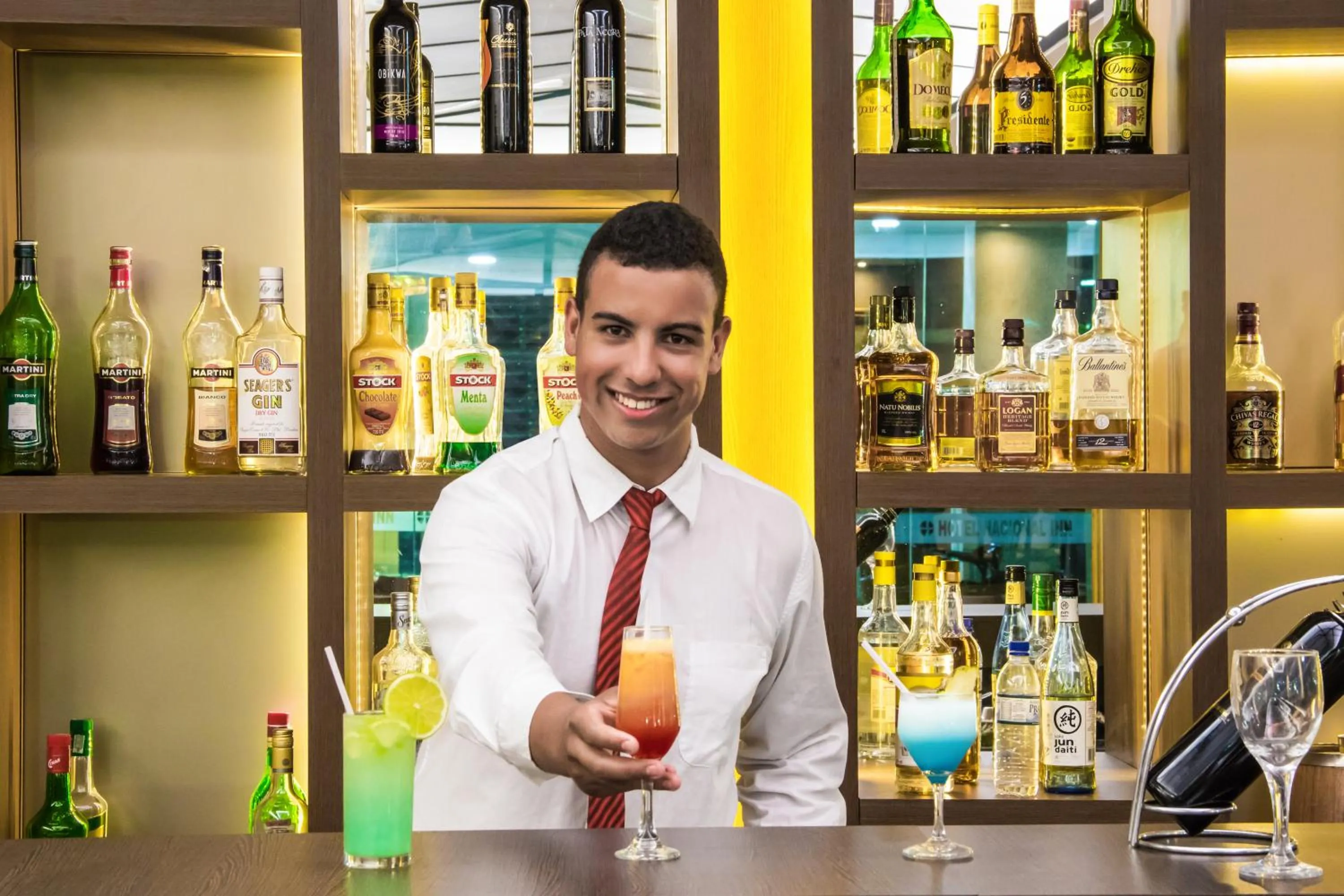 Lounge or bar in Hotel Nacional Inn Poços de Caldas - Lazer completo e Gastronomia no Centro