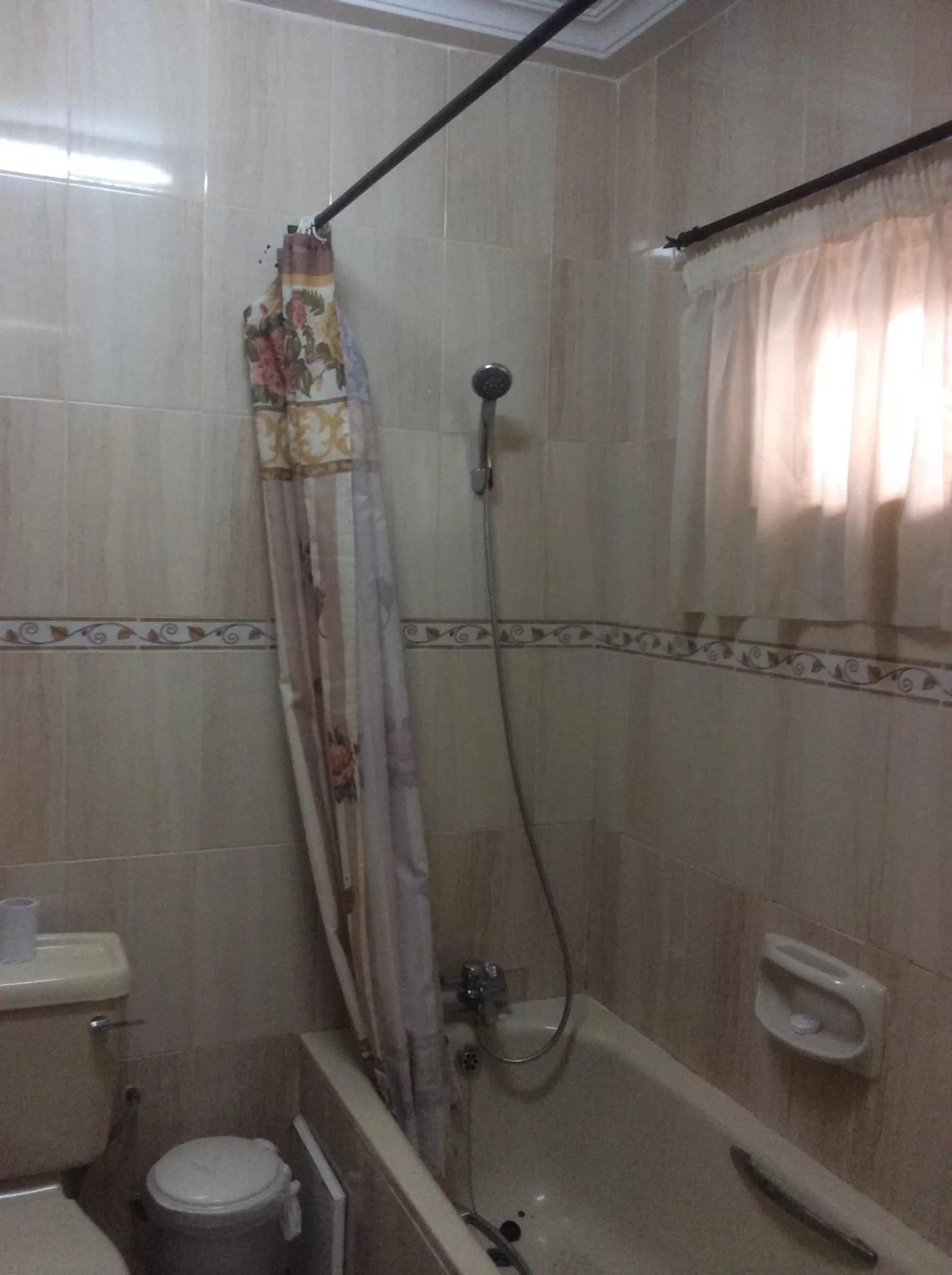 Bathroom in Eastgate Hotel