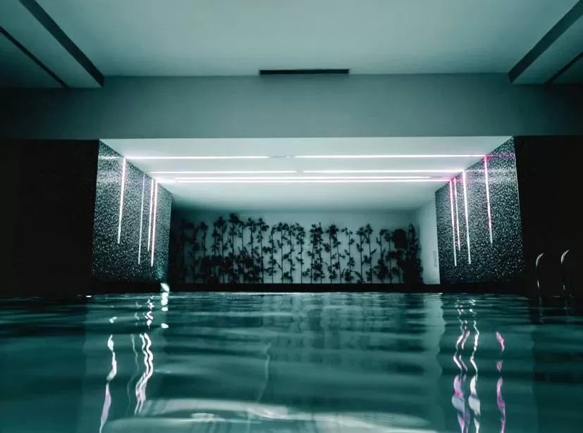 Swimming pool in Cevahir Hotel Istanbul Asia