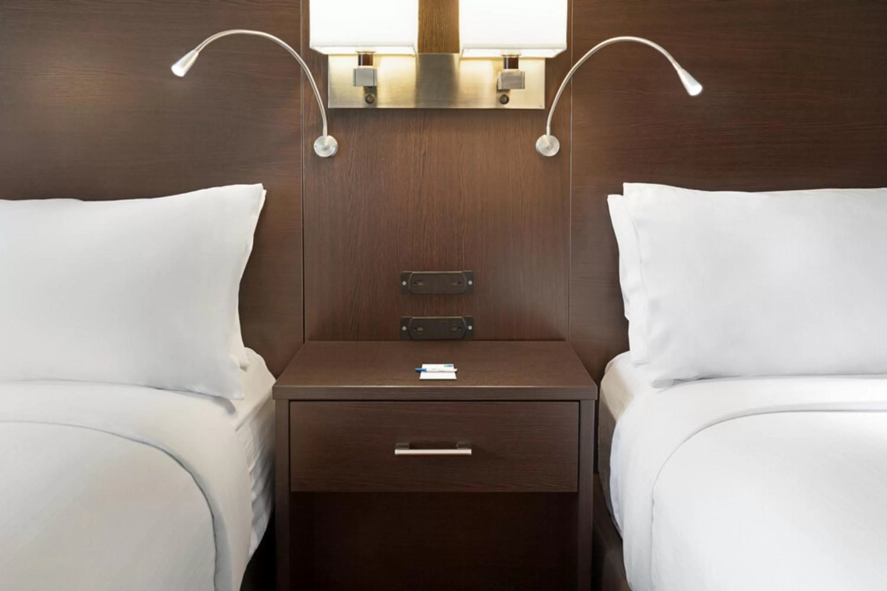 Bed in Comfort Suites