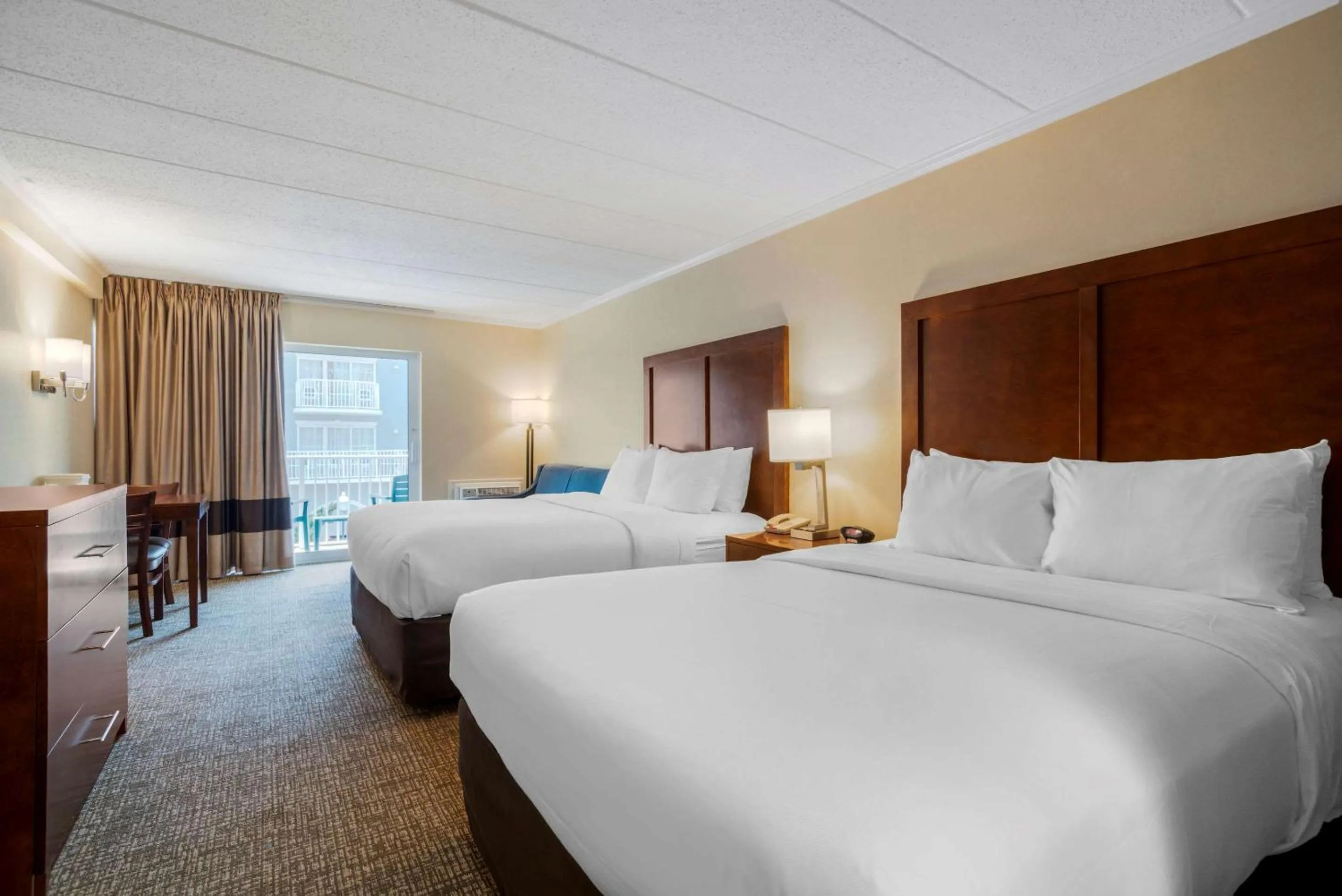 Bedroom, Bed in Comfort Inn Ocean City Boardwalk