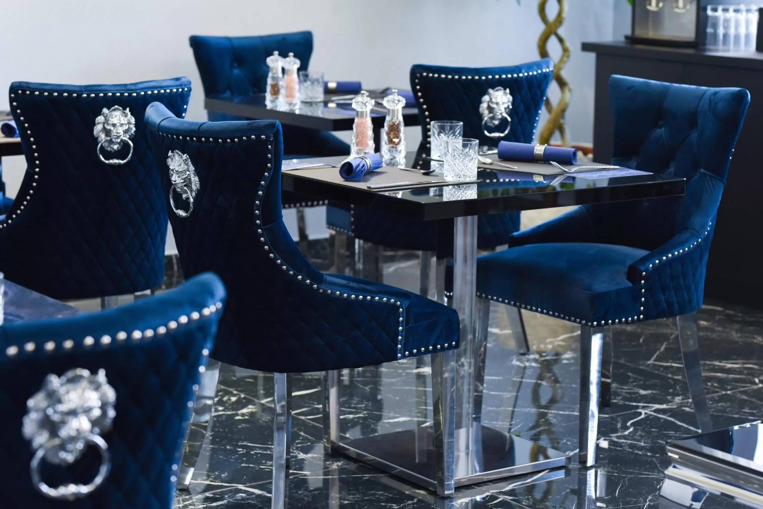 Restaurant/Places to Eat in Z Rooms Boutique