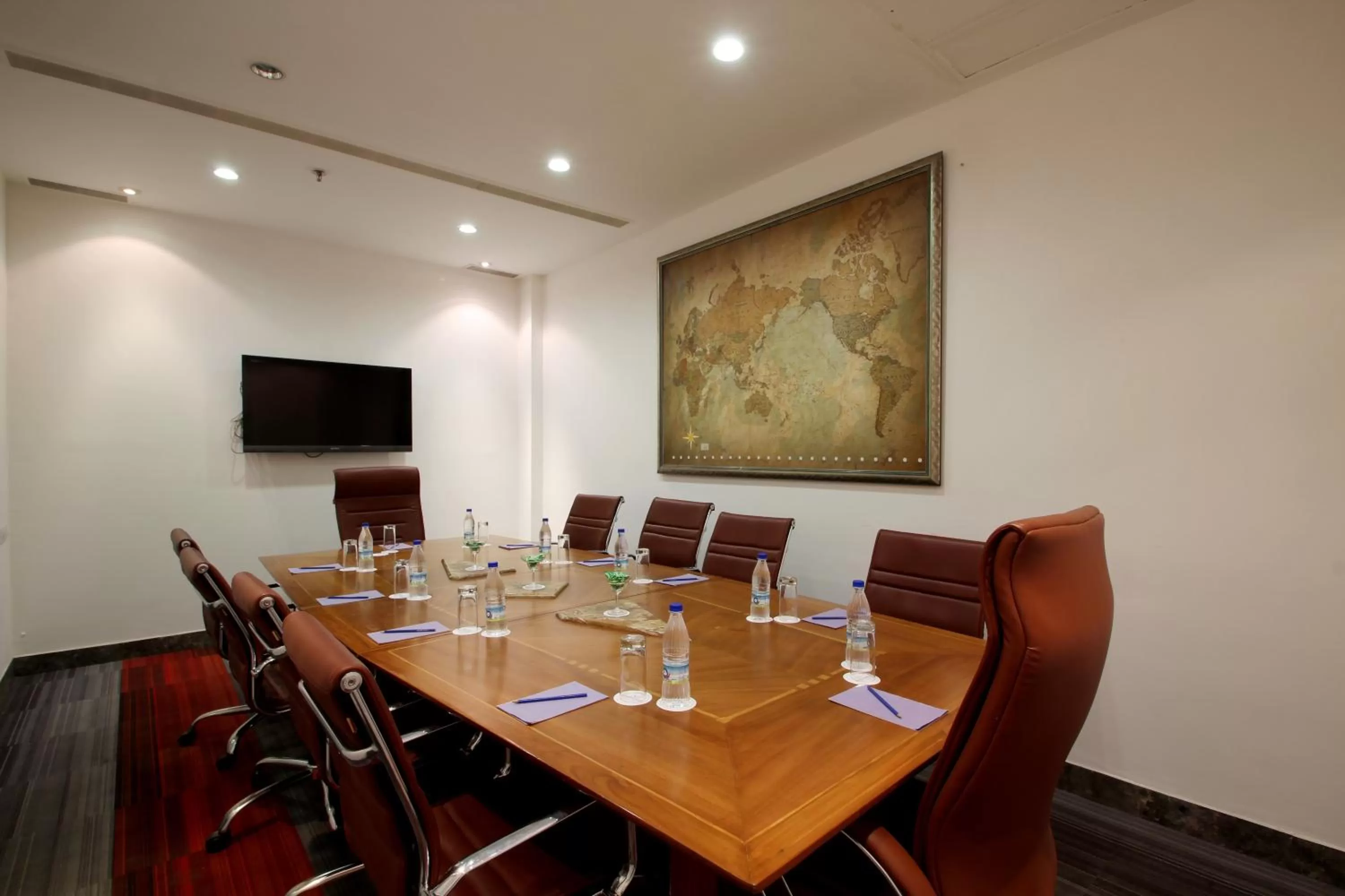 Meeting/conference room in The Ashtan Sarovar Portico