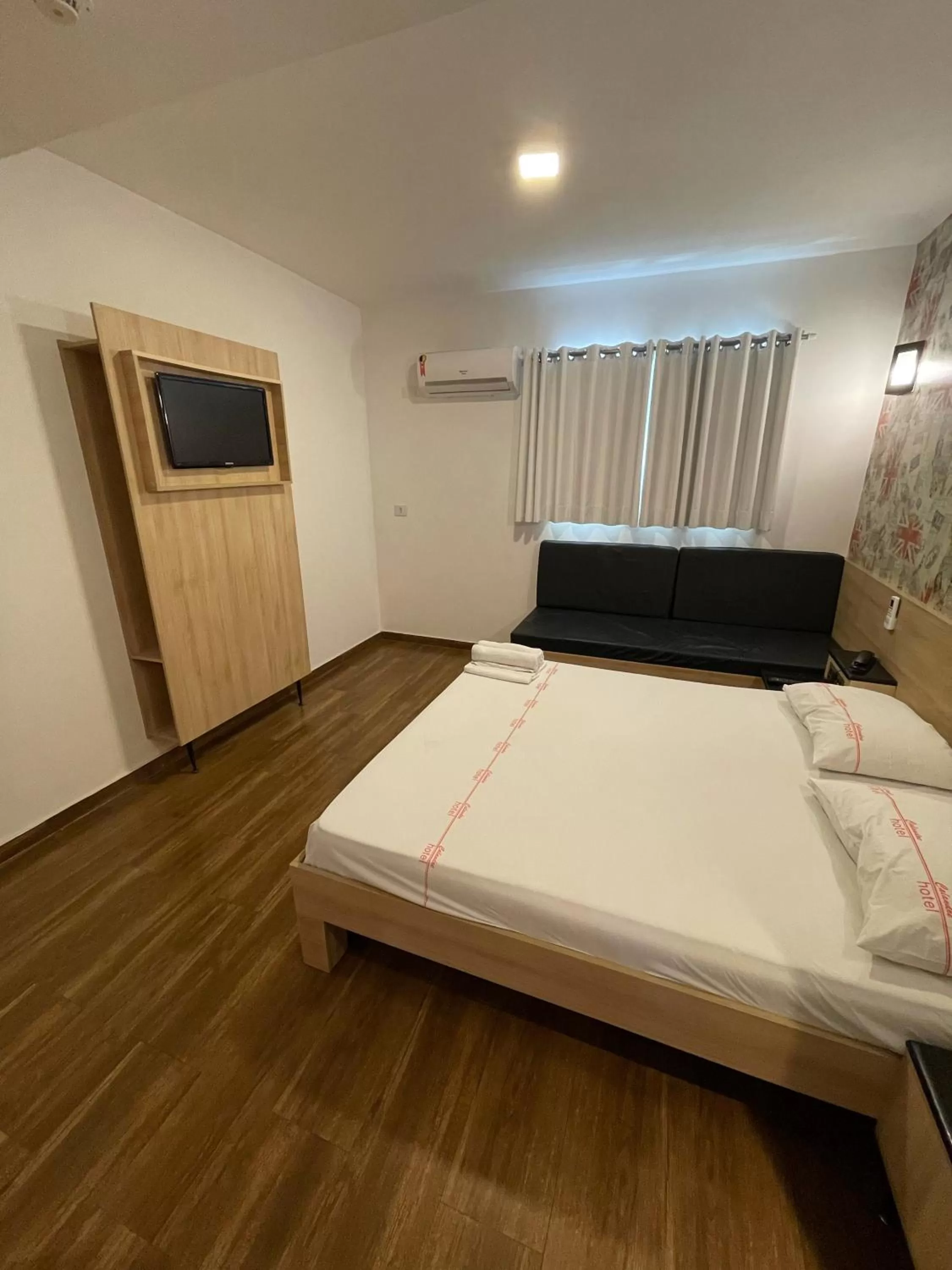 Bed in Calandre Hotel