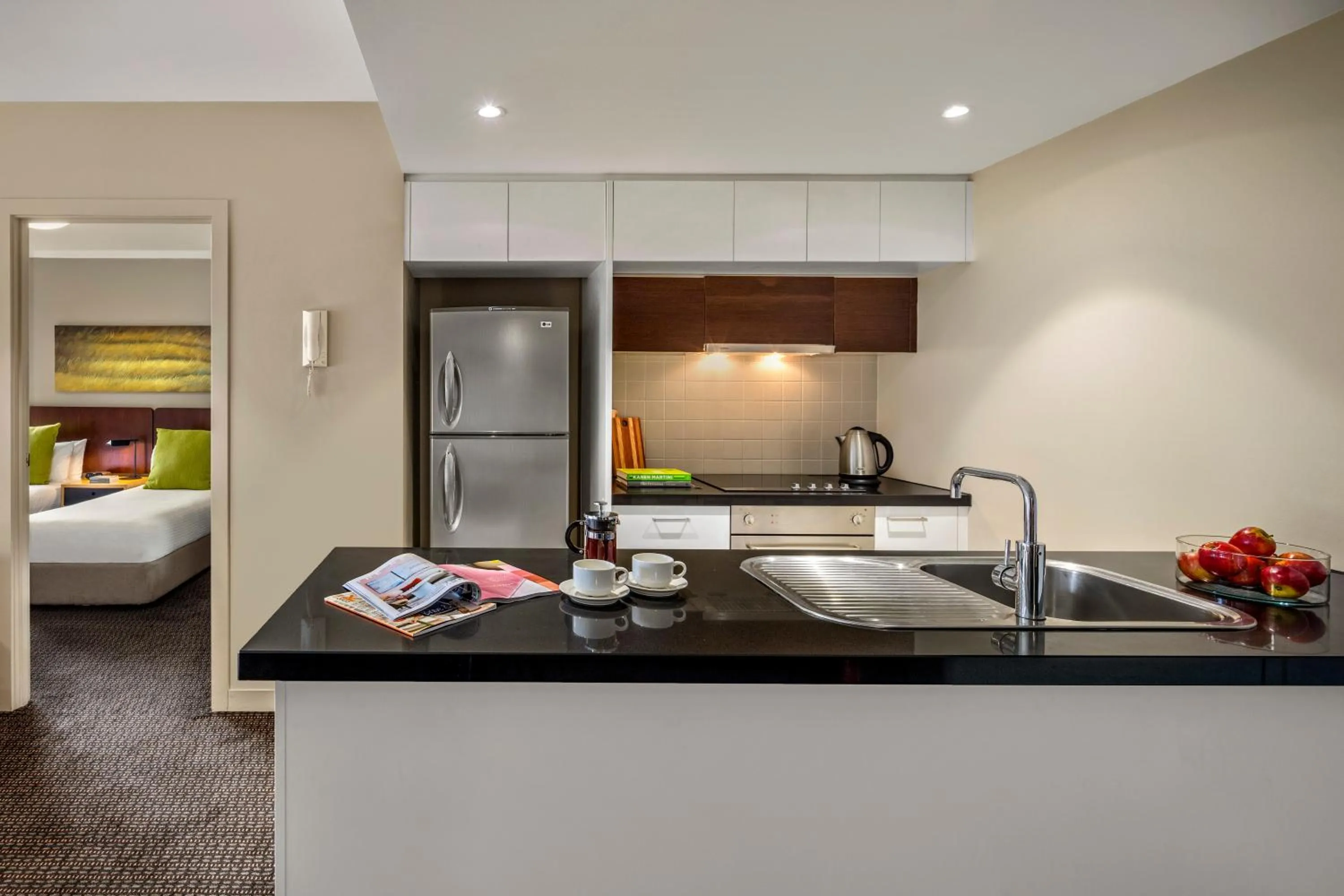Kitchen or kitchenette, Bed in Quest Docklands