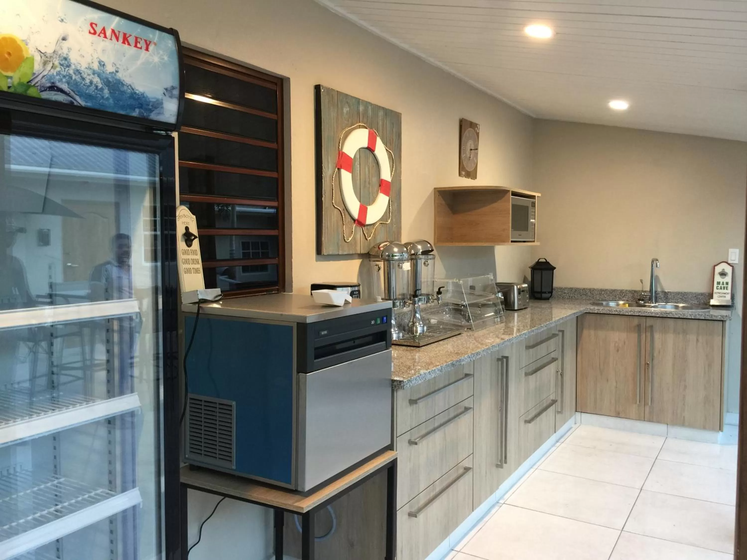 Banquet/Function facilities in The Pier Beach Inn & Suites