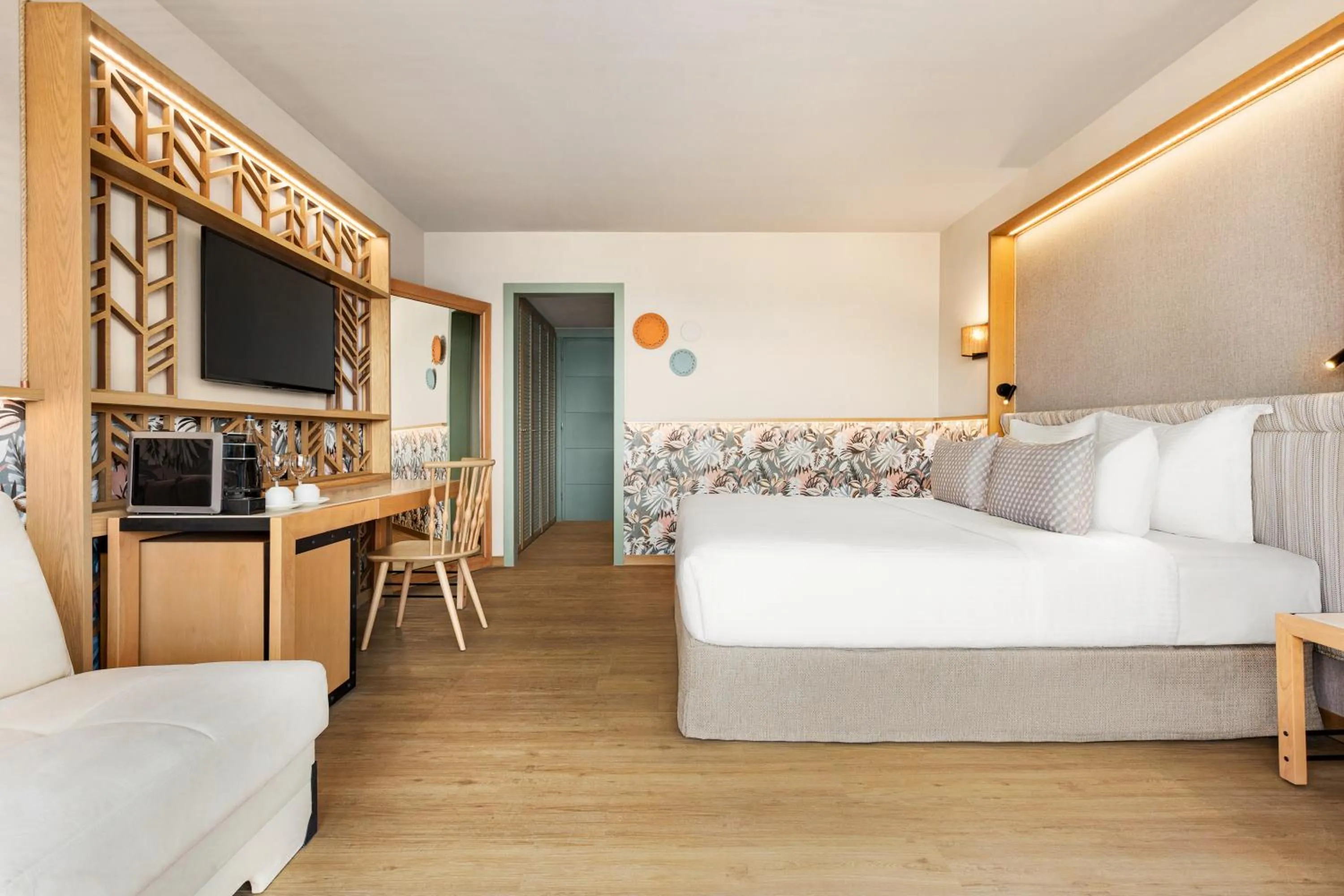 Bedroom, Bed in Zeus Eleva Mirabello Bay