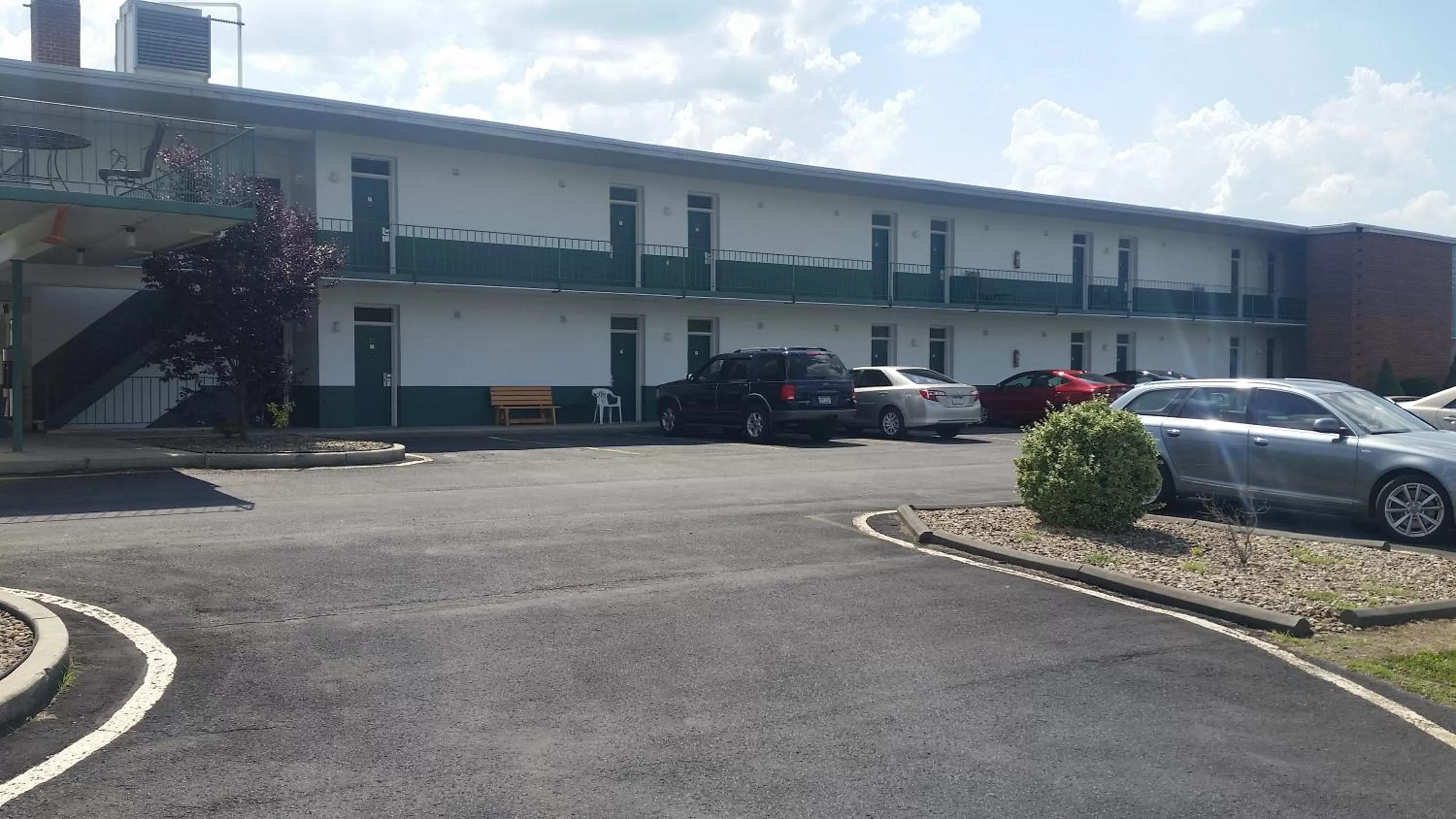 Facade/Entrance in Huntingdon Motor Inn