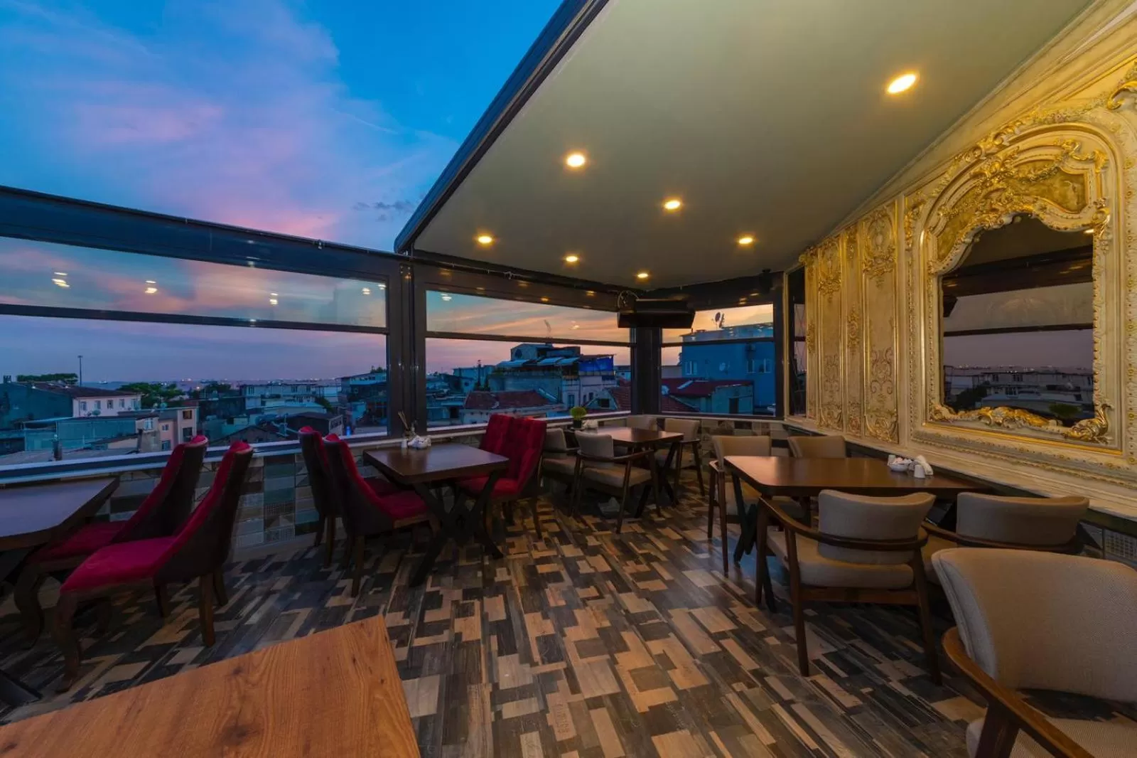 Restaurant/places to eat in Golden Sand Hotel