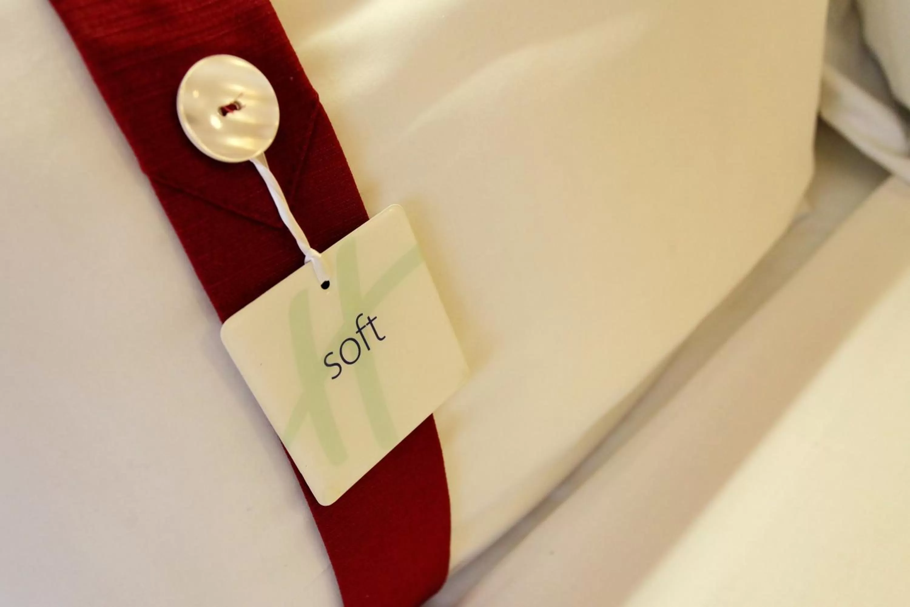 Photo of the whole room in Holiday Inn Express Birmingham Redditch by IHG