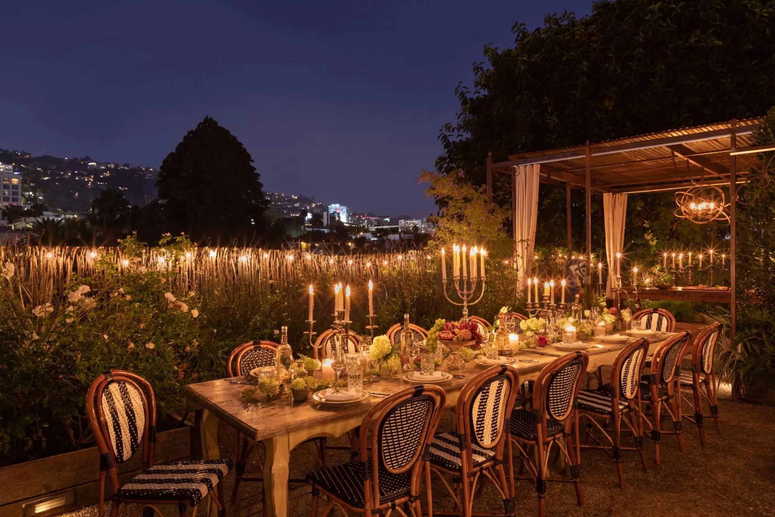 Restaurant/places to eat in Petit Ermitage