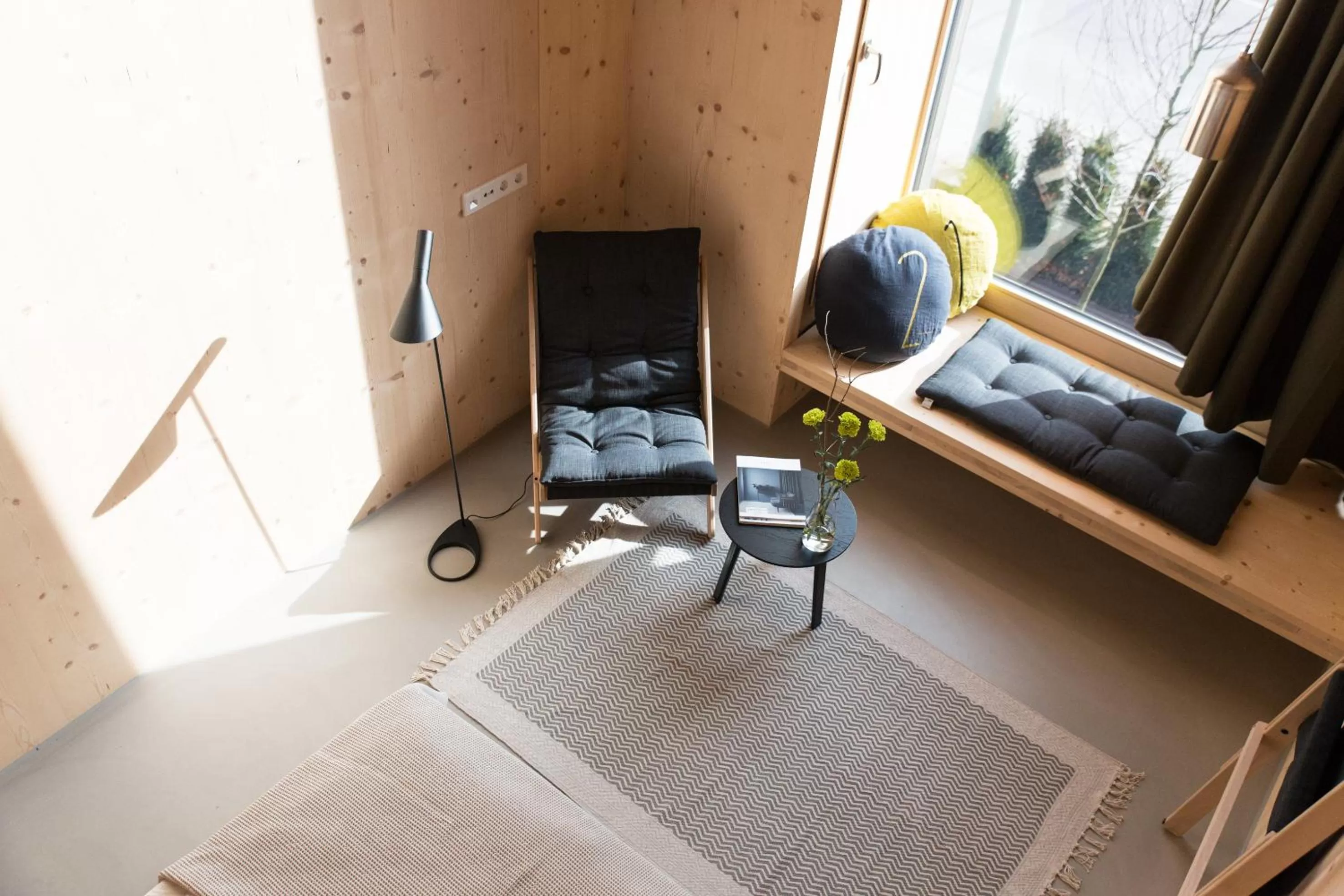 Seating area in quartier - über Nacht in besonderer Architektur