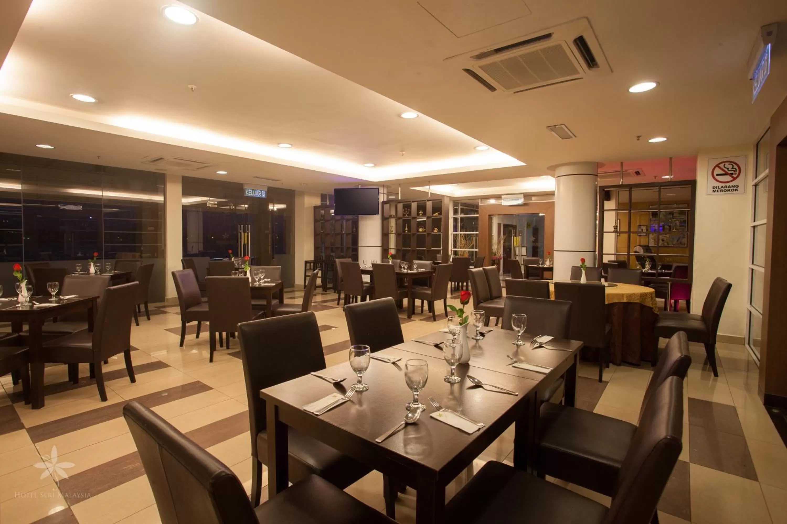 Restaurant/places to eat in Hotel Seri Malaysia Kuala Terengganu