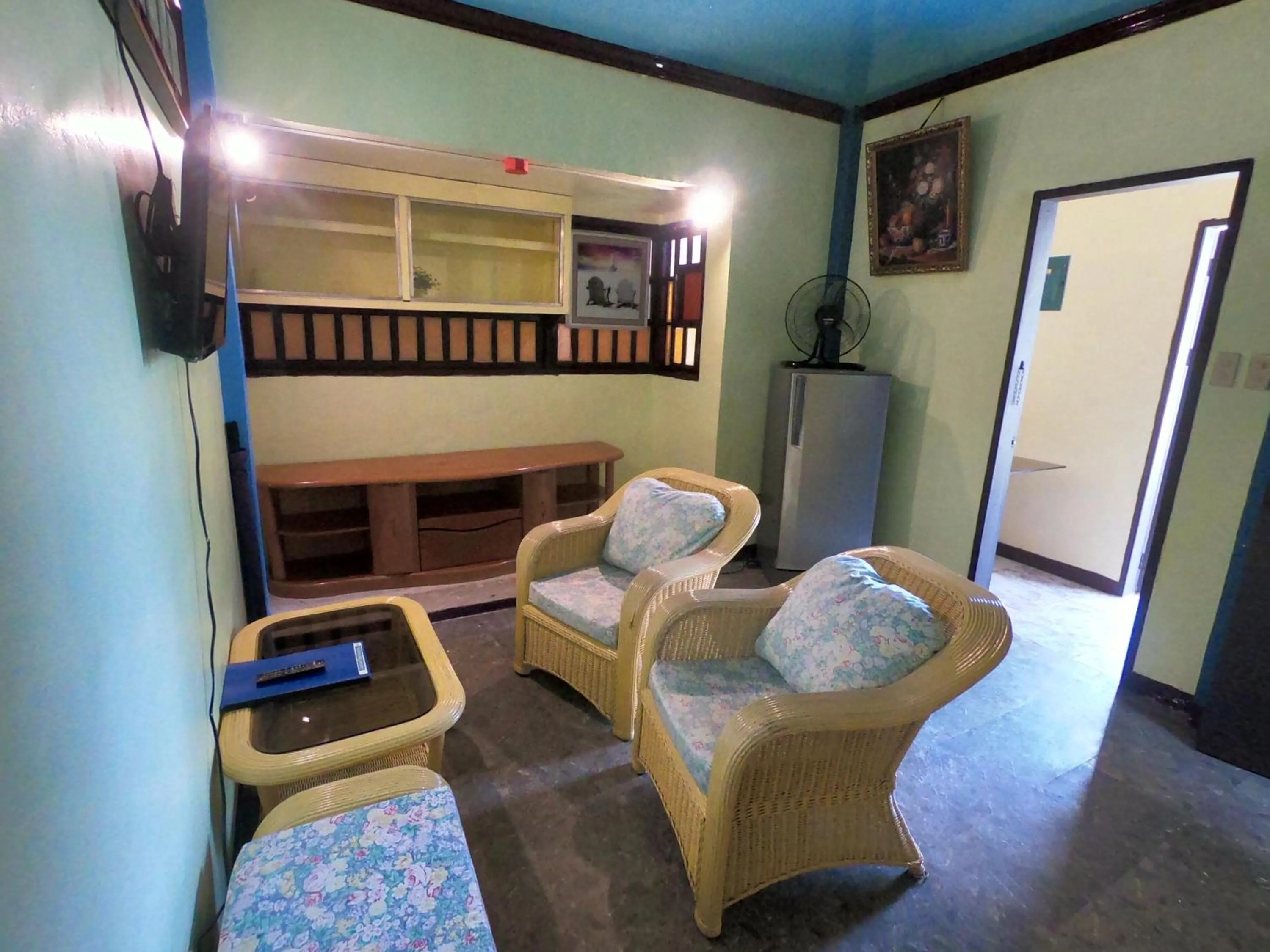 Bed in Bohol Sea Breeze Cottages and Resort