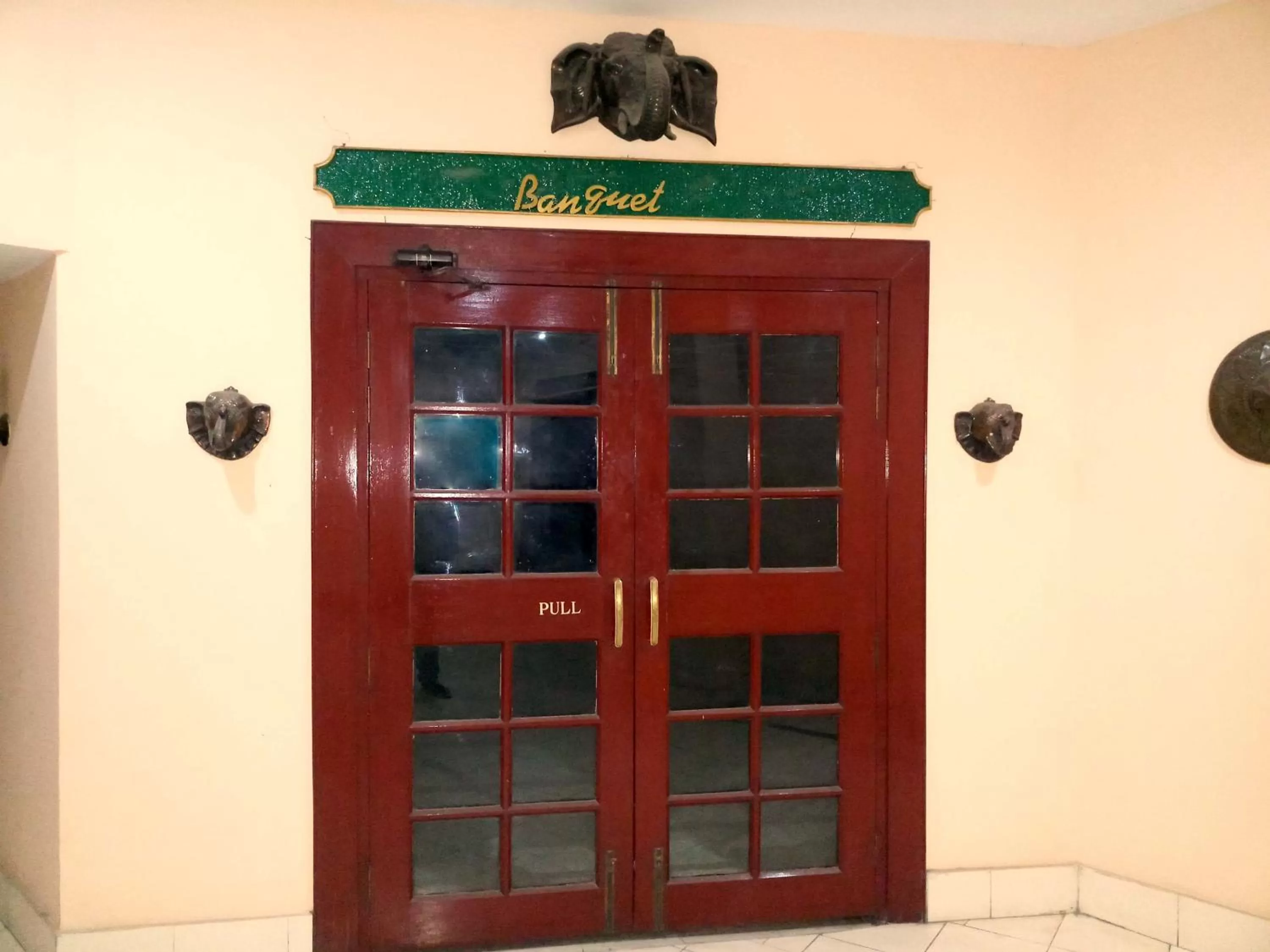 Banquet/Function facilities in Hotel Indsurya