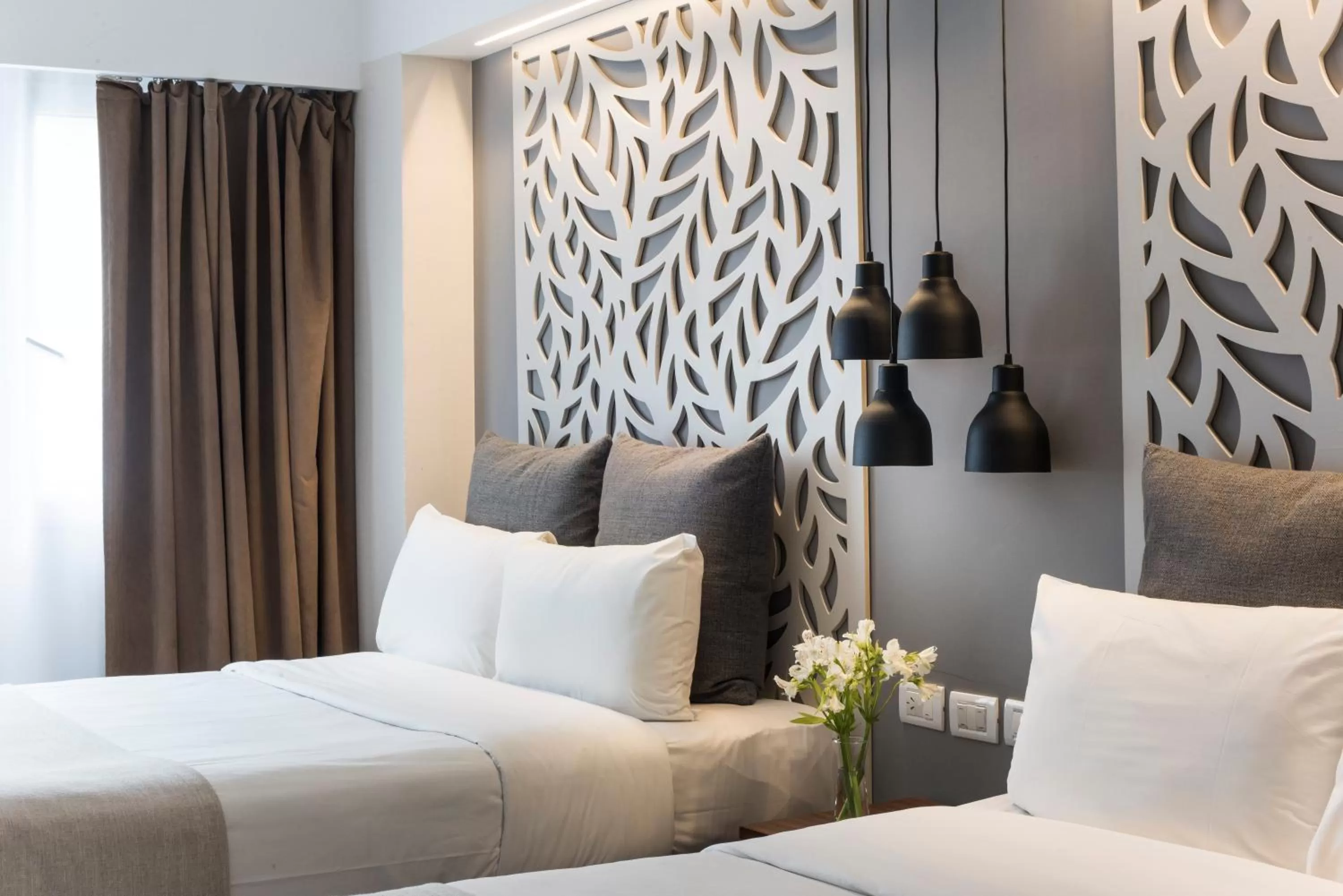 Bed in Rochester Hotel M